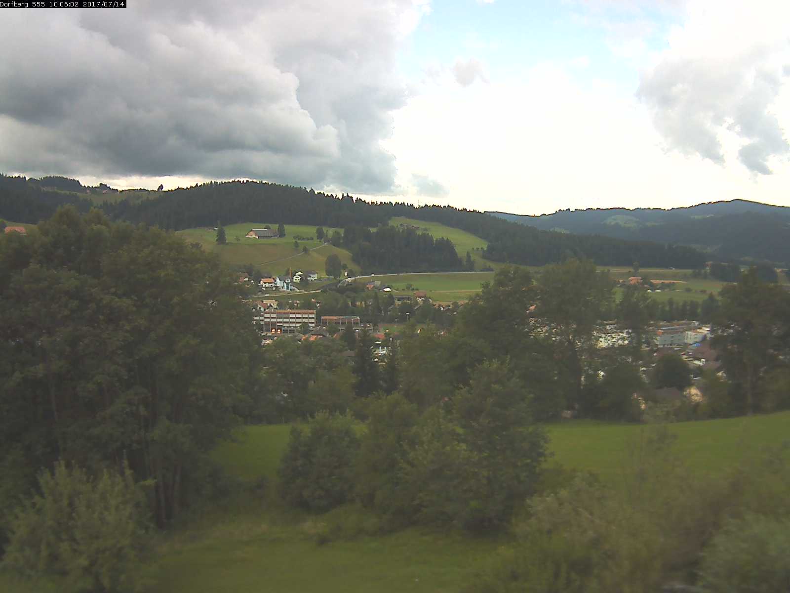 Webcam-Bild: Aussicht vom Dorfberg in Langnau 20170714-100601