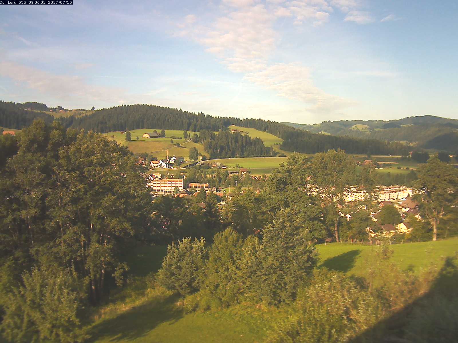 Webcam-Bild: Aussicht vom Dorfberg in Langnau 20170715-080601