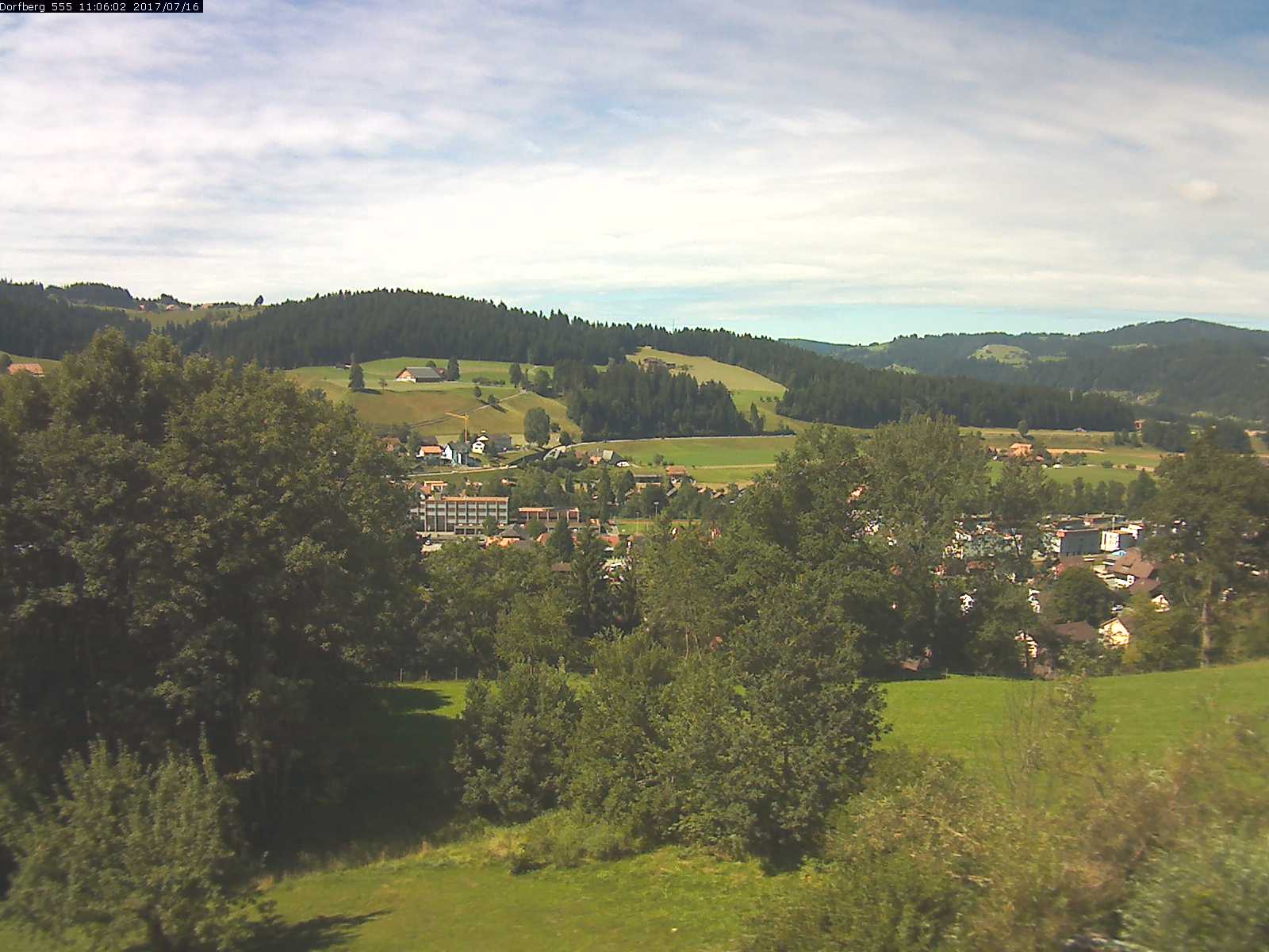Webcam-Bild: Aussicht vom Dorfberg in Langnau 20170716-110601