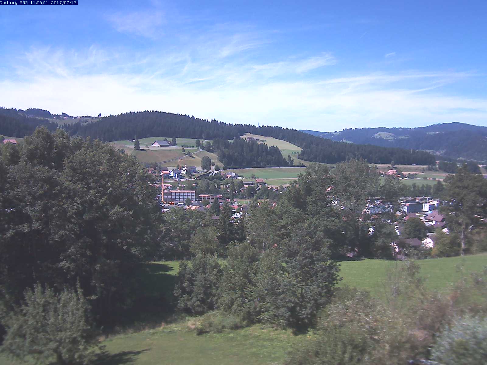 Webcam-Bild: Aussicht vom Dorfberg in Langnau 20170717-110601