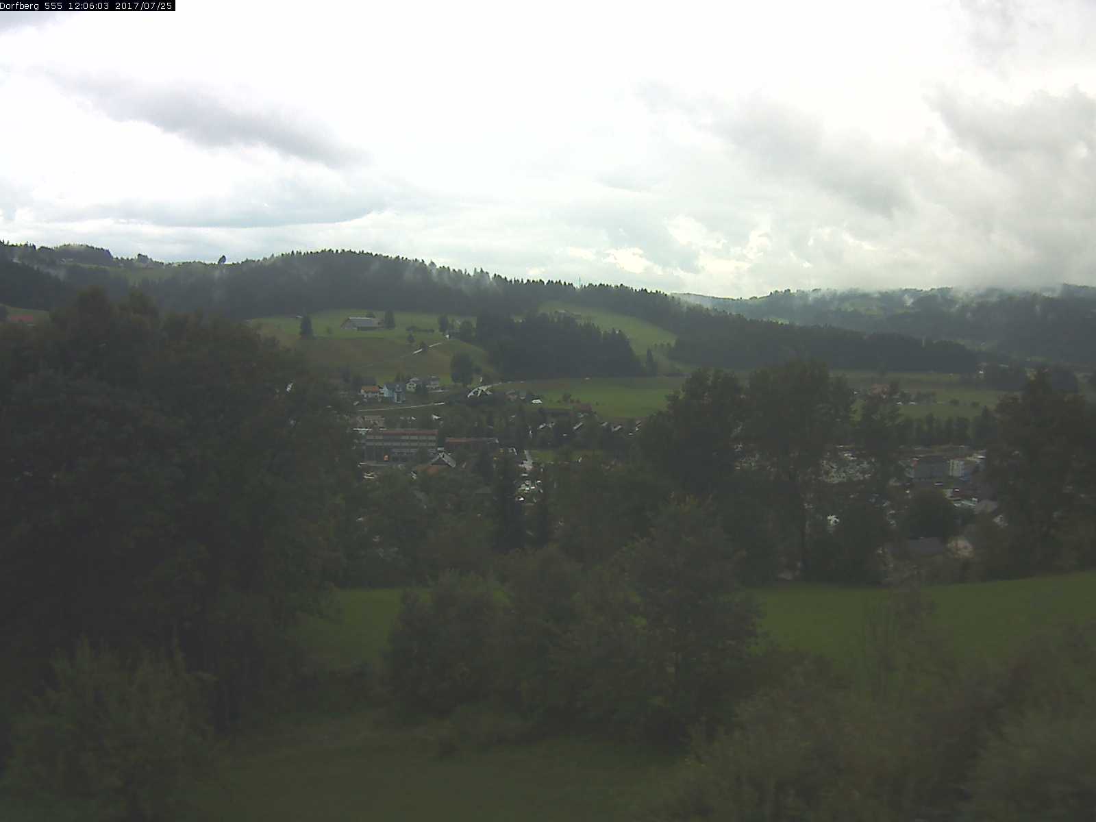 Webcam-Bild: Aussicht vom Dorfberg in Langnau 20170725-120601