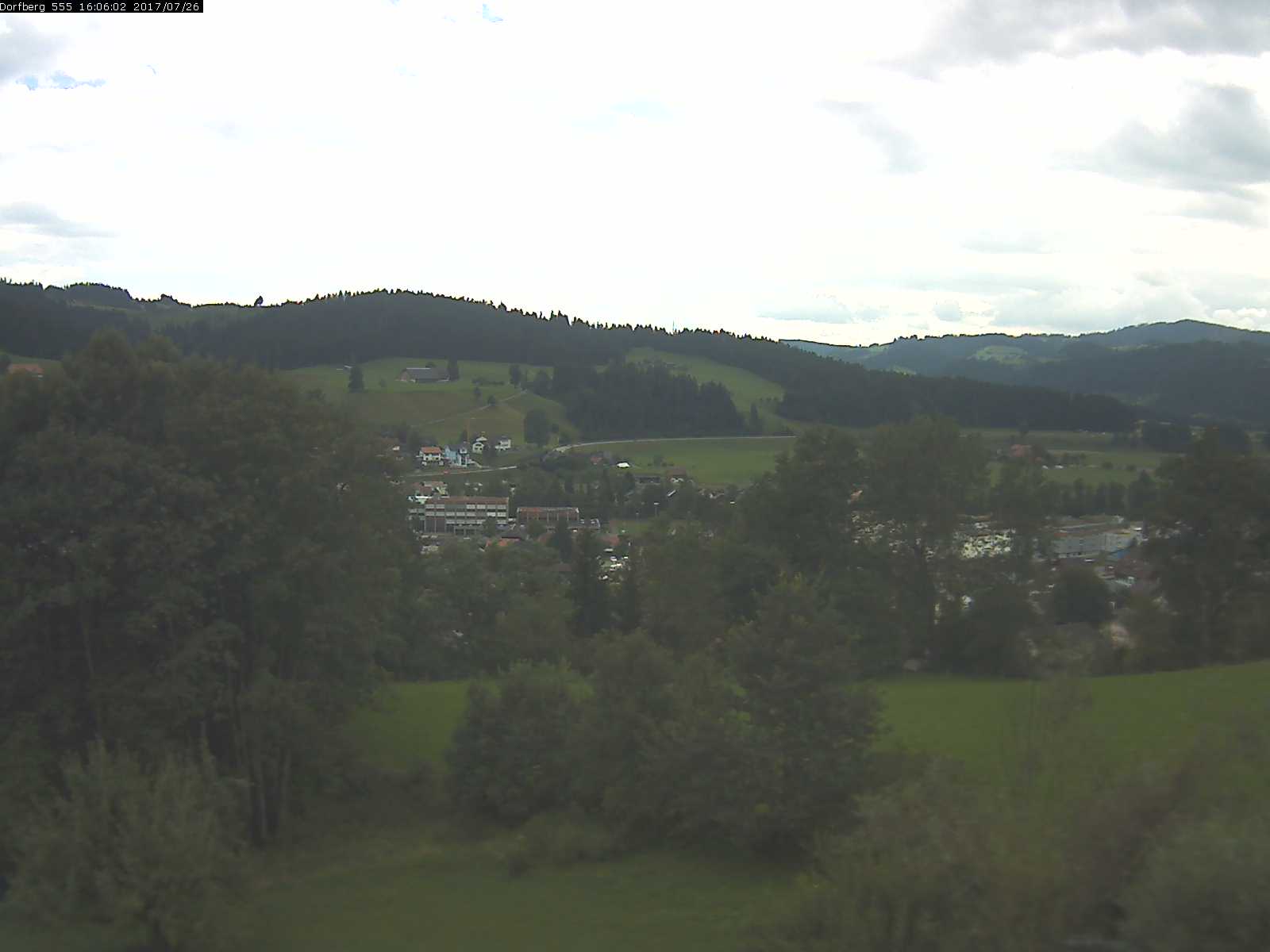 Webcam-Bild: Aussicht vom Dorfberg in Langnau 20170726-160601