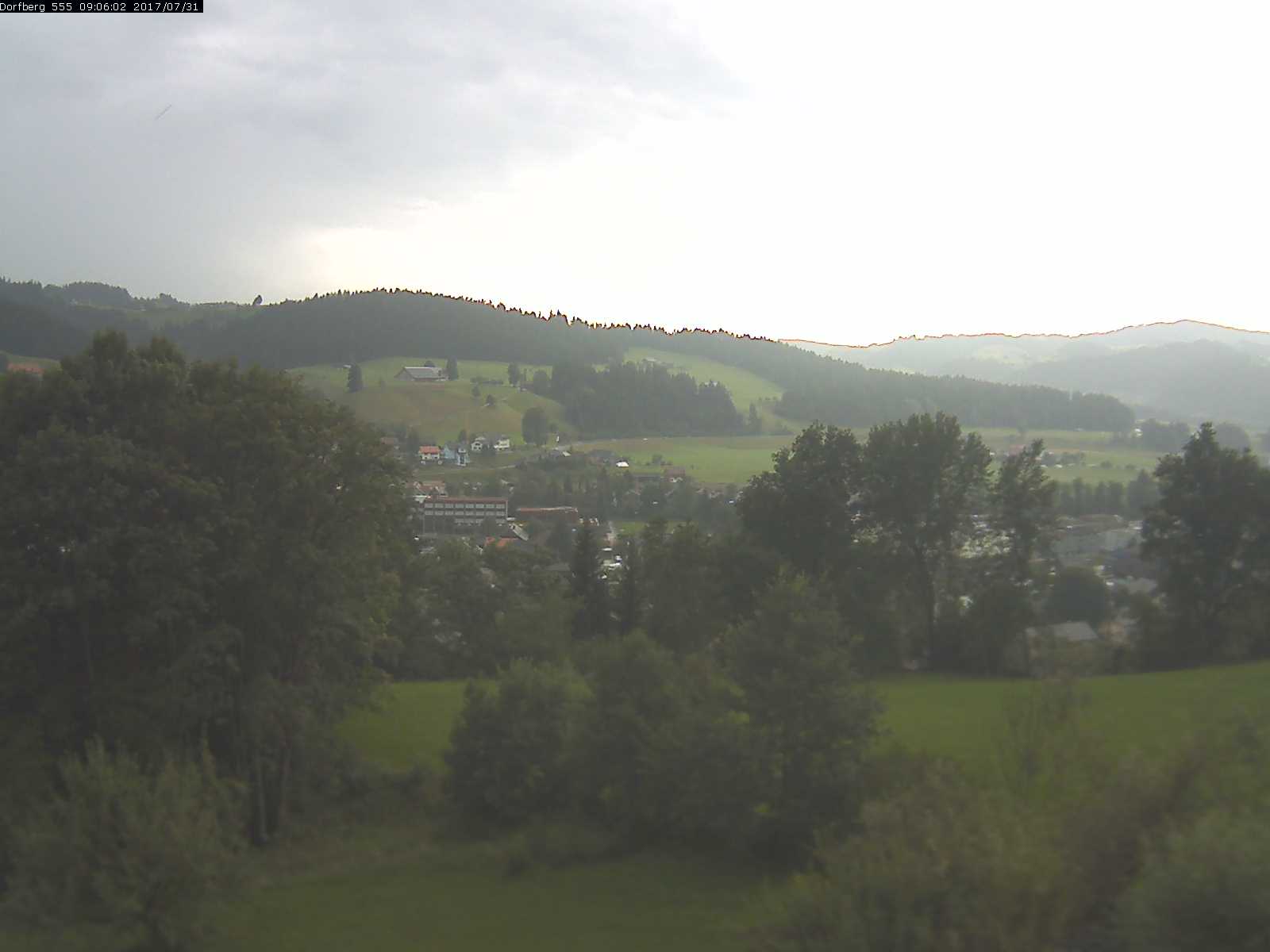 Webcam-Bild: Aussicht vom Dorfberg in Langnau 20170731-090601