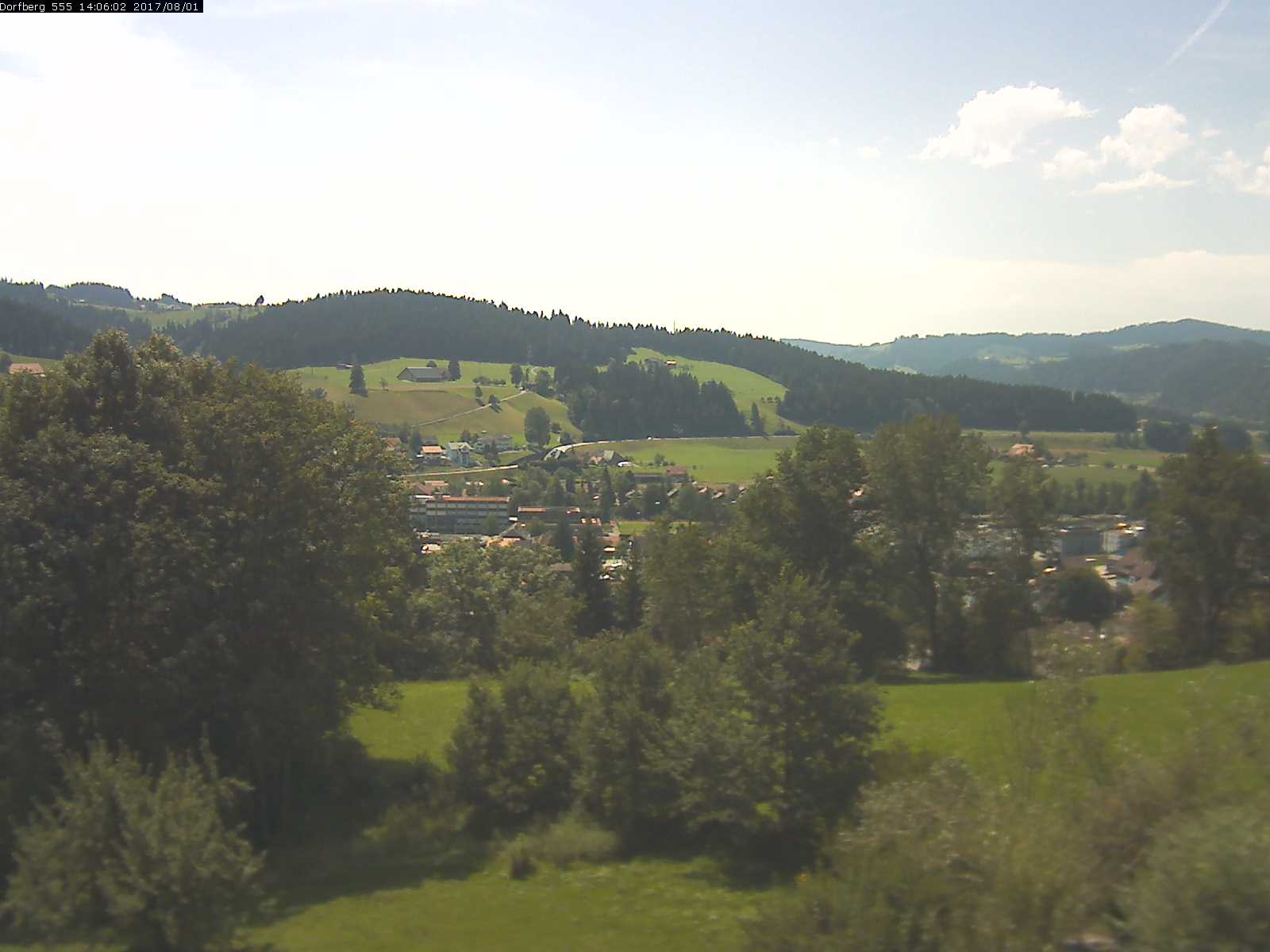 Webcam-Bild: Aussicht vom Dorfberg in Langnau 20170801-140601