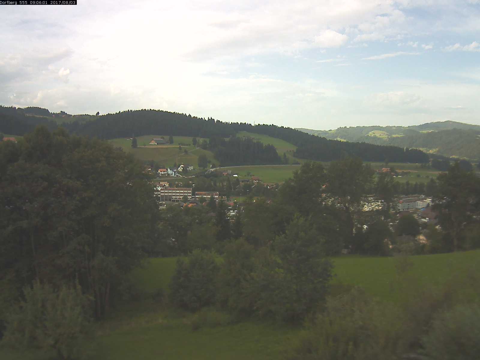Webcam-Bild: Aussicht vom Dorfberg in Langnau 20170803-090601