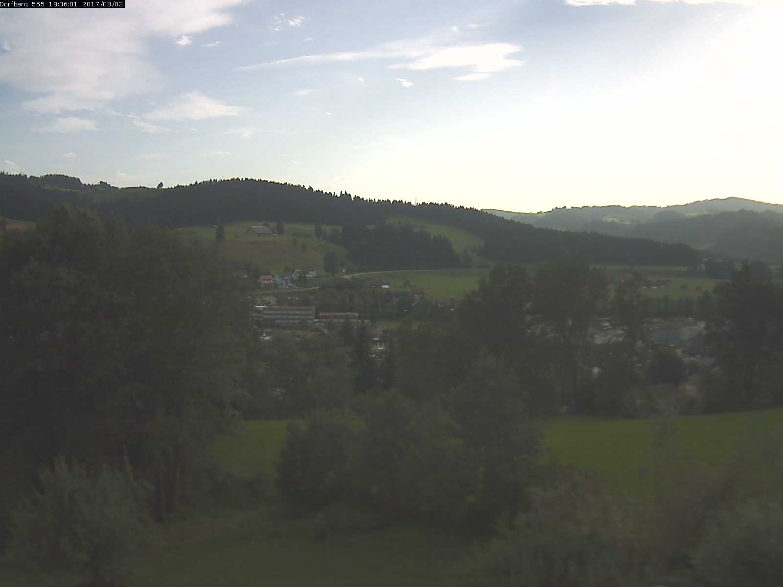 Webcam-Bild: Aussicht vom Dorfberg in Langnau 20170803-180601