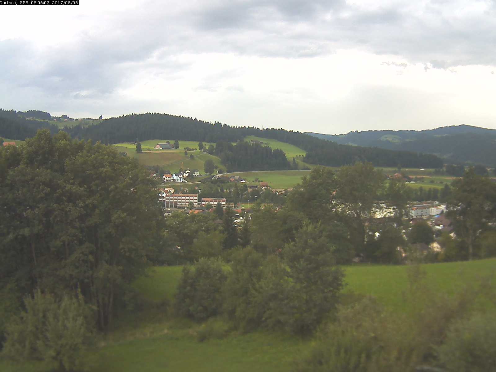 Webcam-Bild: Aussicht vom Dorfberg in Langnau 20170808-080601