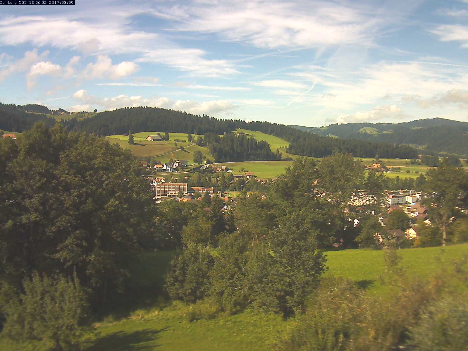 Webcam-Bild: Aussicht vom Dorfberg in Langnau 20170809-100601