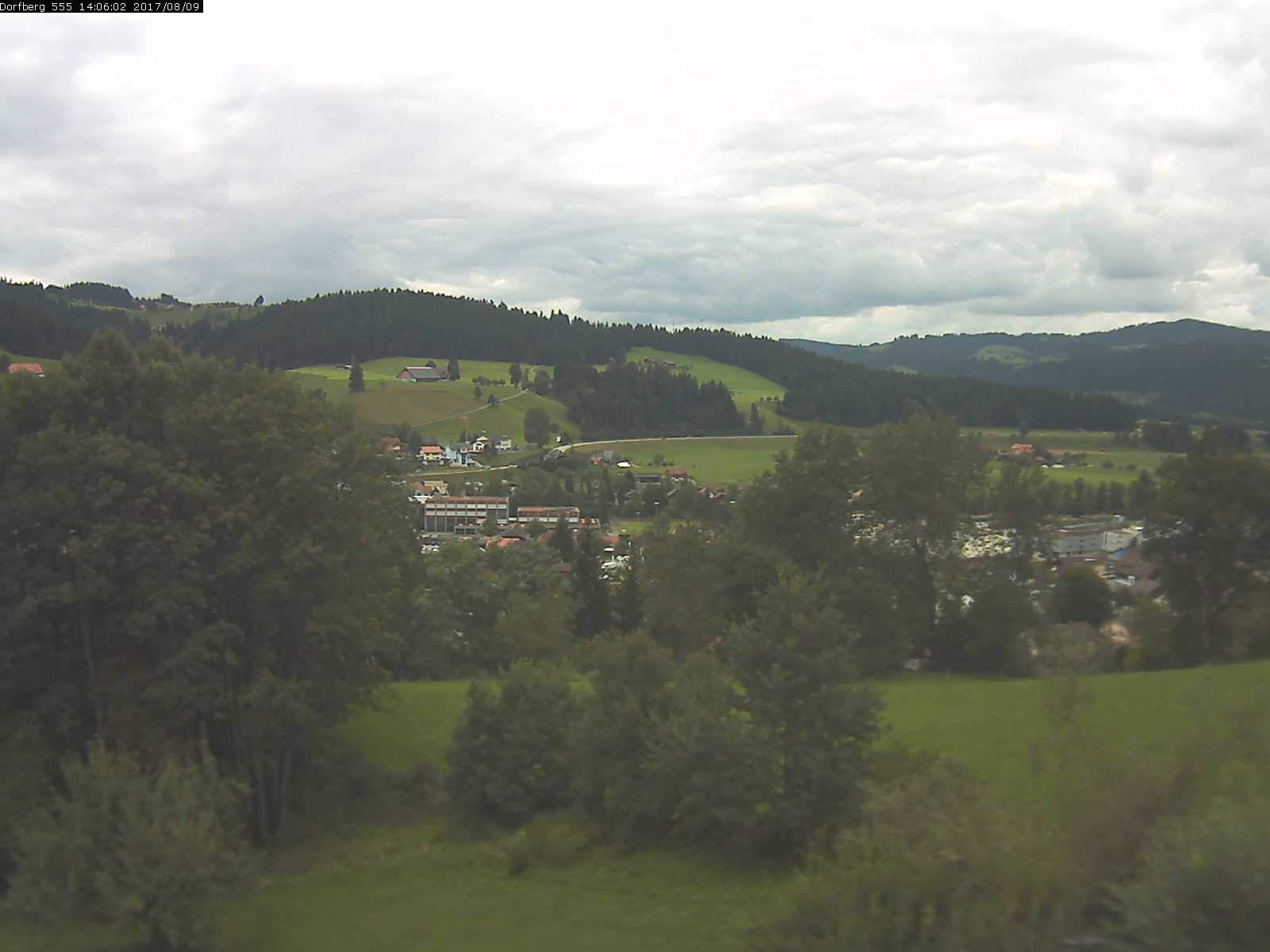 Webcam-Bild: Aussicht vom Dorfberg in Langnau 20170809-140601