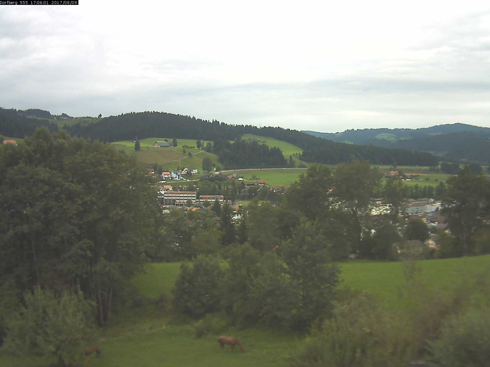 Webcam-Bild: Aussicht vom Dorfberg in Langnau 20170809-170601