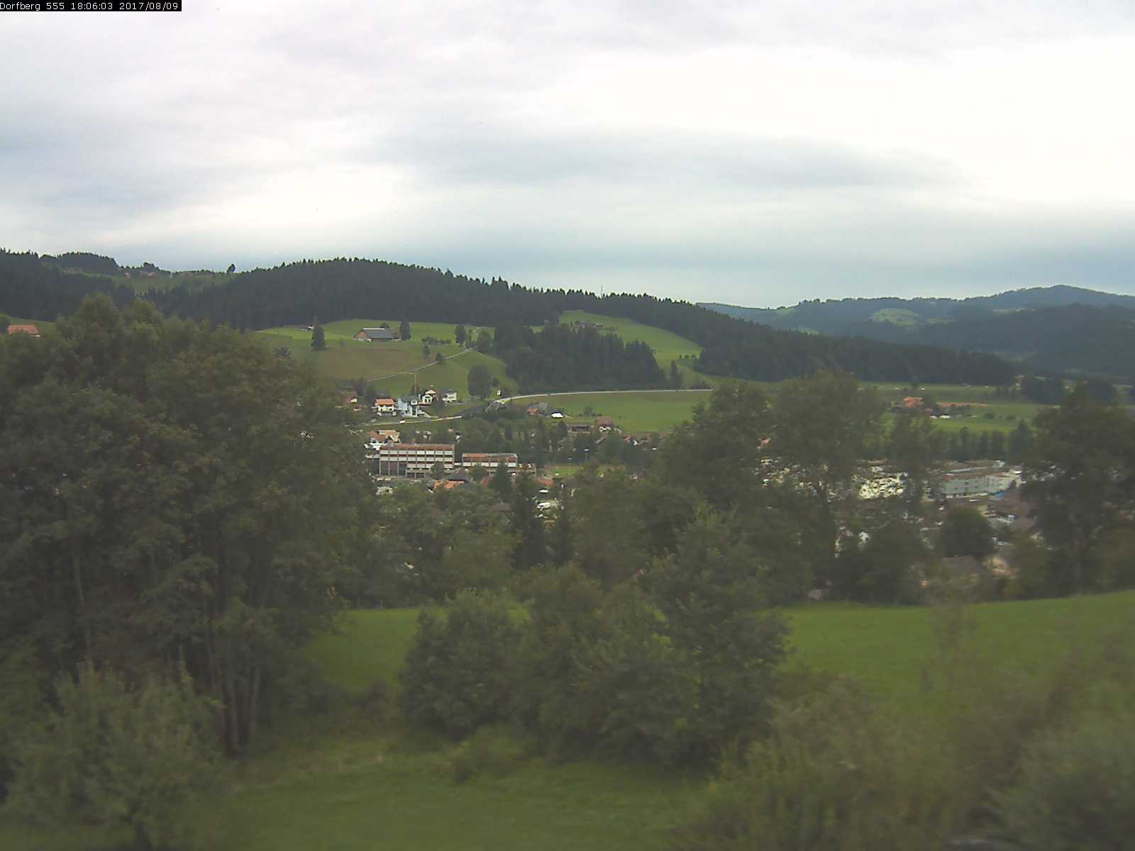 Webcam-Bild: Aussicht vom Dorfberg in Langnau 20170809-180601