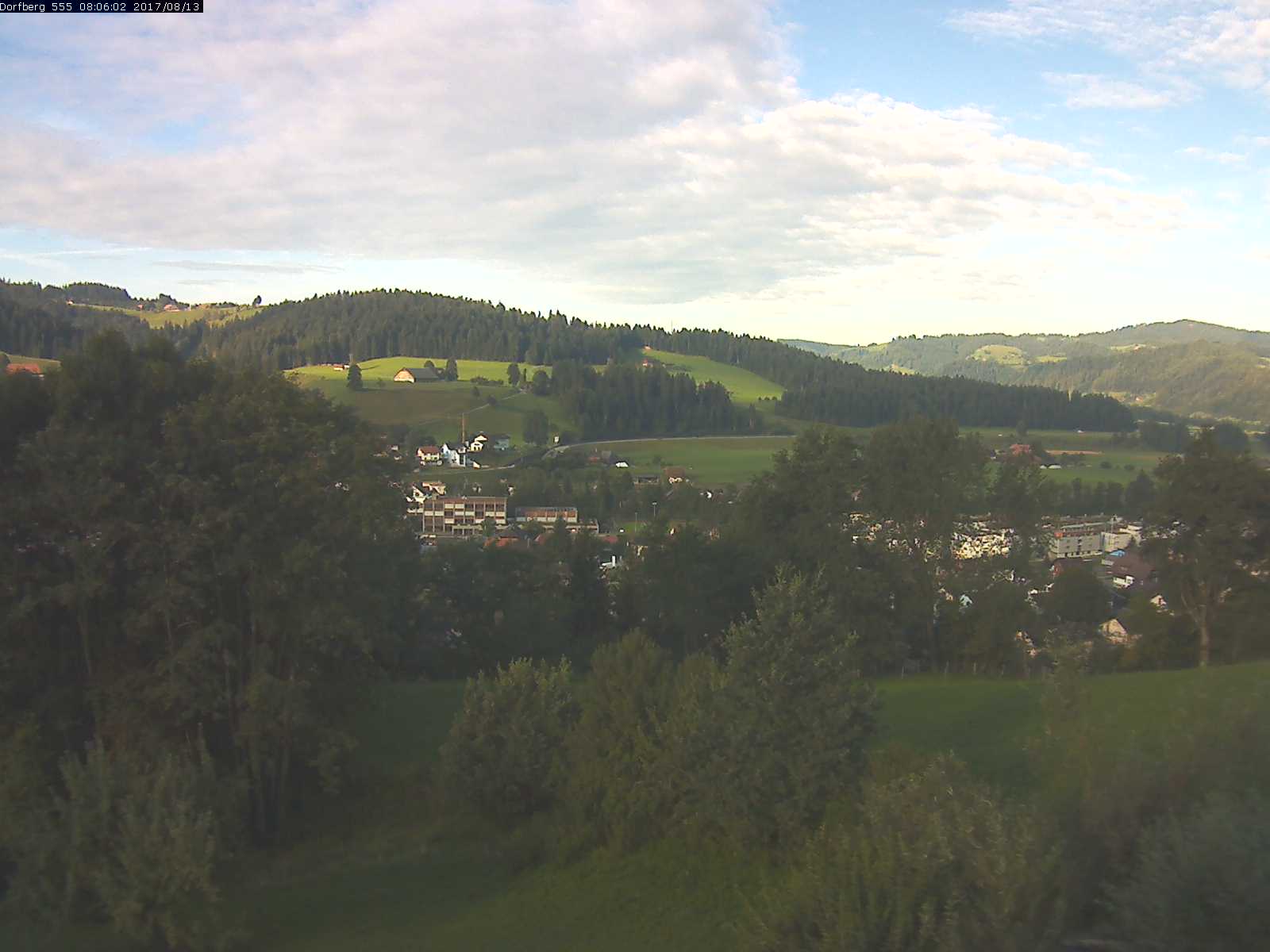 Webcam-Bild: Aussicht vom Dorfberg in Langnau 20170813-080601