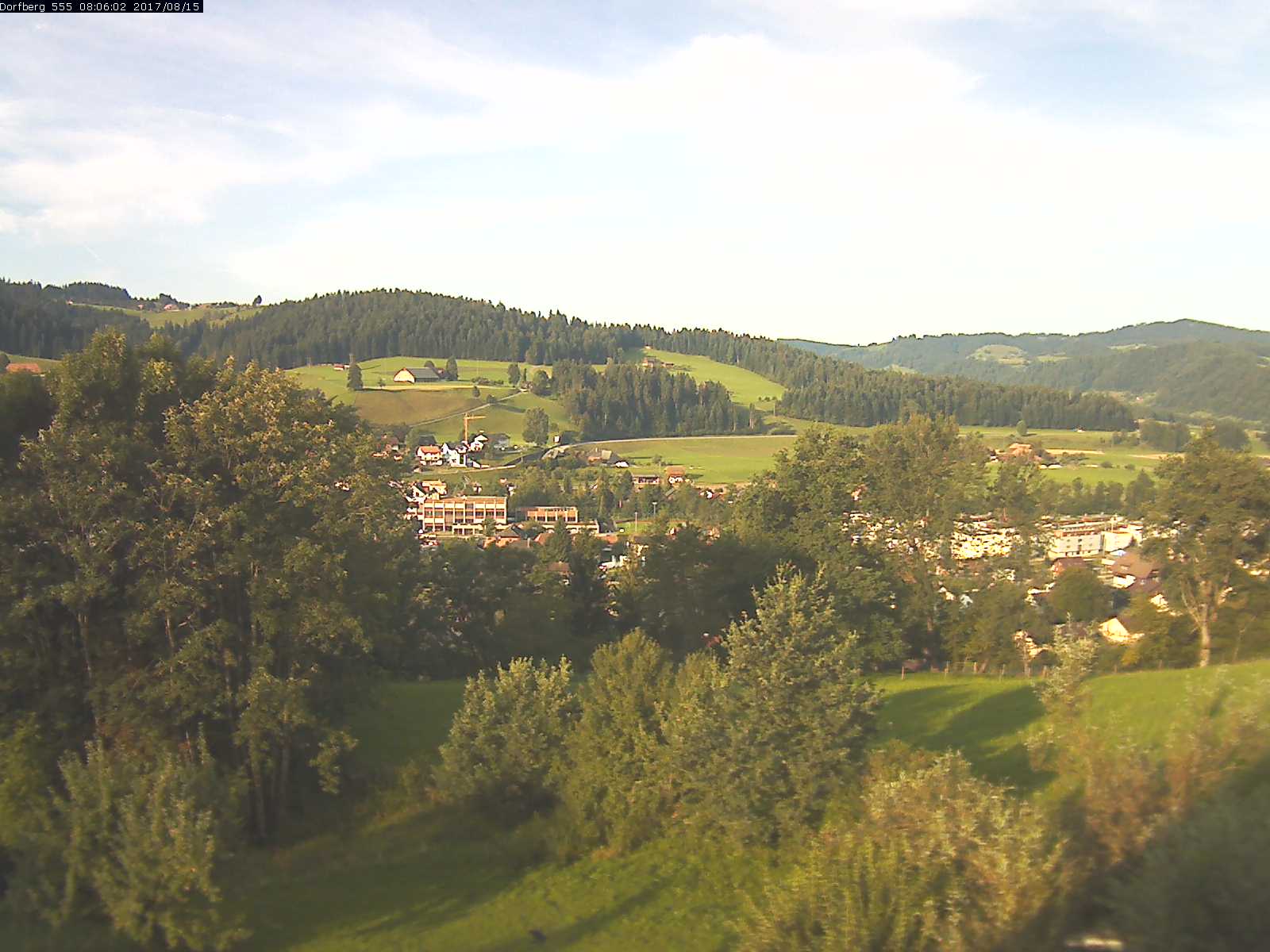 Webcam-Bild: Aussicht vom Dorfberg in Langnau 20170815-080601