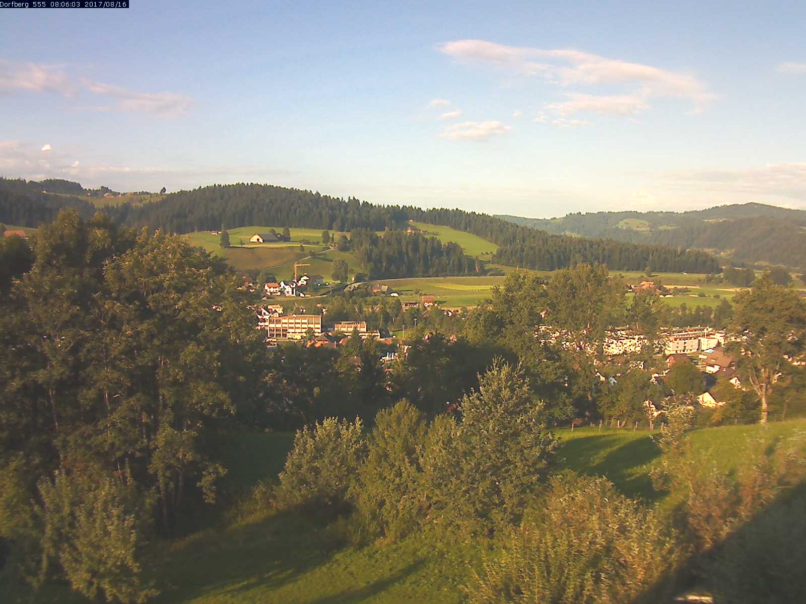 Webcam-Bild: Aussicht vom Dorfberg in Langnau 20170816-080601
