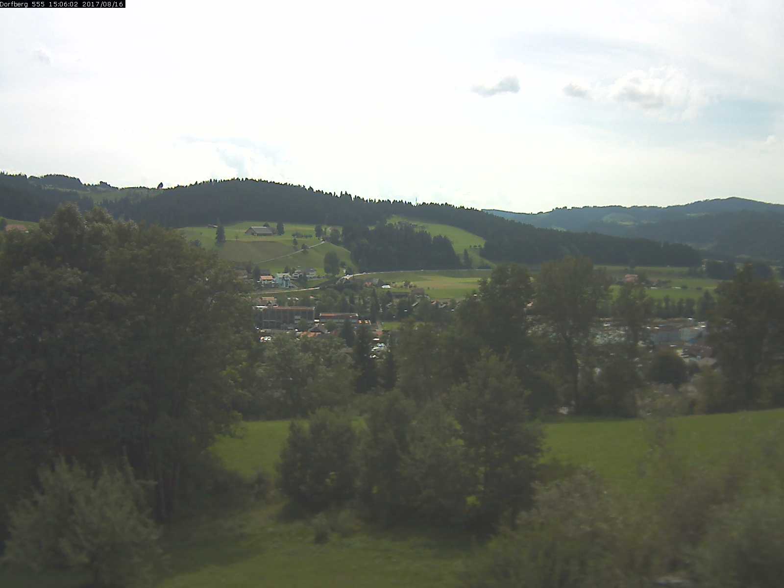 Webcam-Bild: Aussicht vom Dorfberg in Langnau 20170816-150601