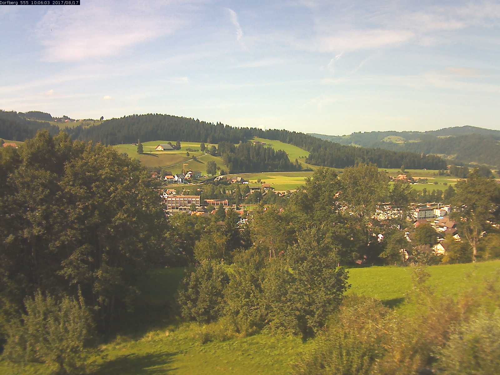 Webcam-Bild: Aussicht vom Dorfberg in Langnau 20170817-100601