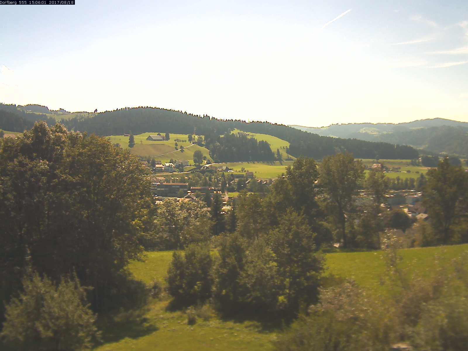 Webcam-Bild: Aussicht vom Dorfberg in Langnau 20170818-150601