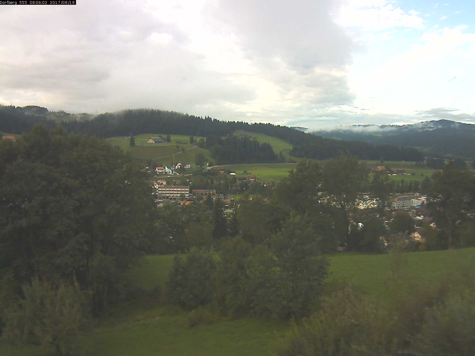 Webcam-Bild: Aussicht vom Dorfberg in Langnau 20170819-080601