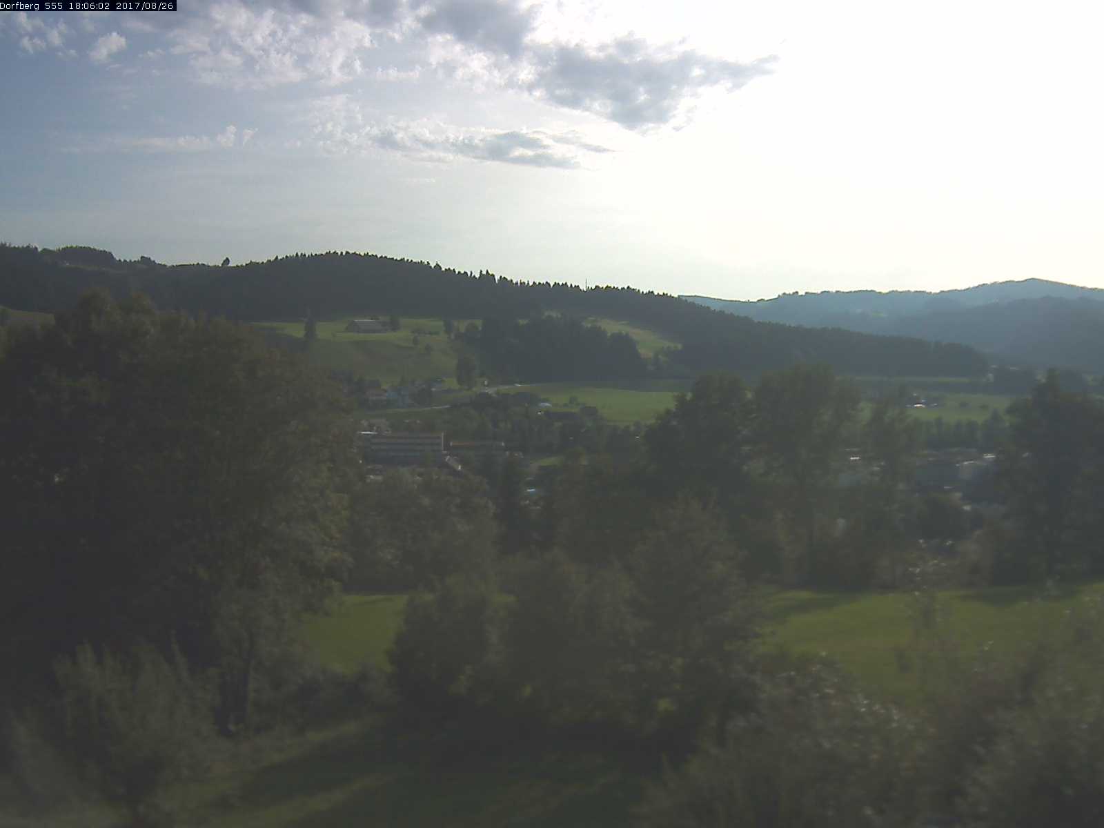 Webcam-Bild: Aussicht vom Dorfberg in Langnau 20170826-180601