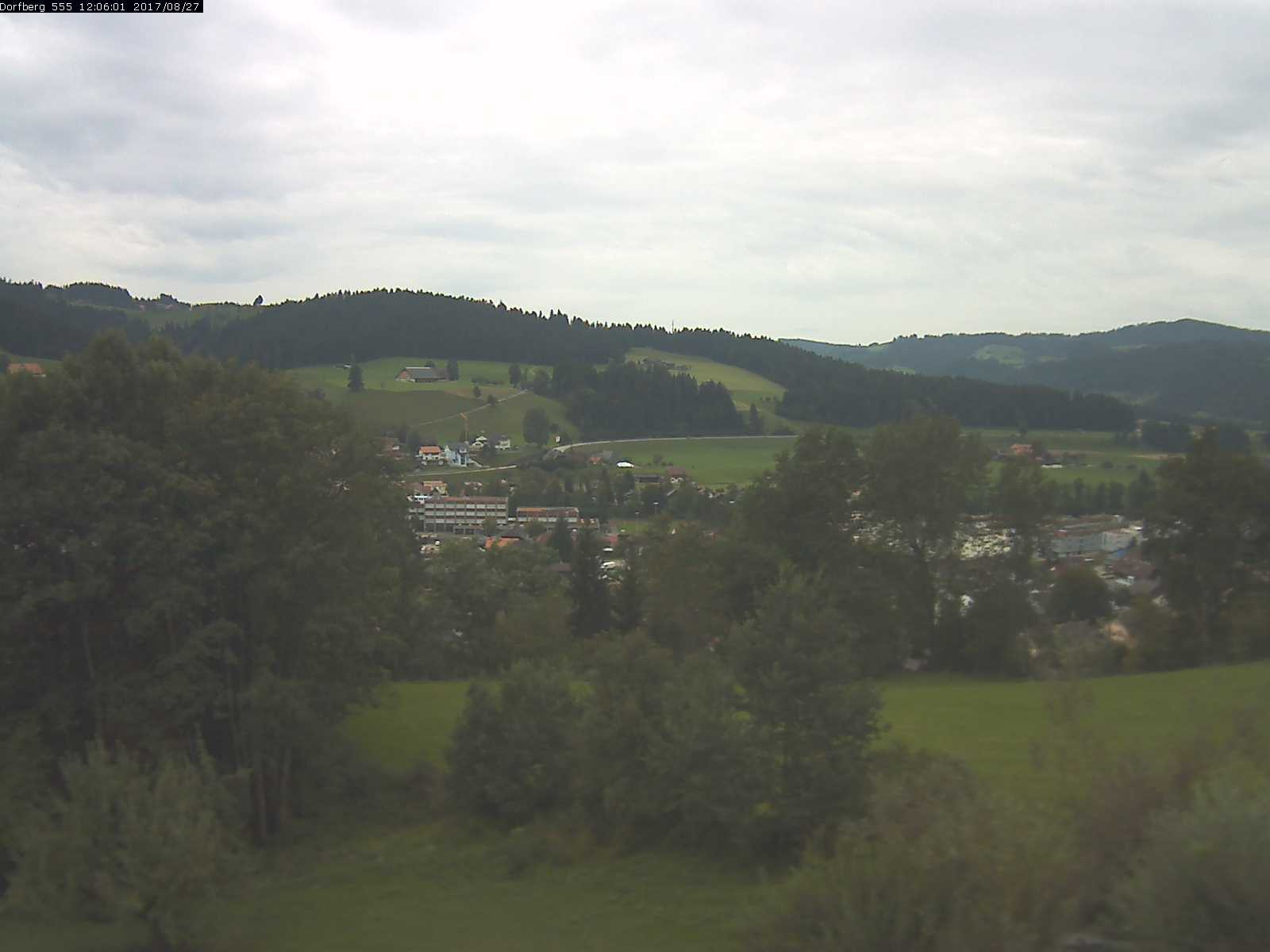 Webcam-Bild: Aussicht vom Dorfberg in Langnau 20170827-120601