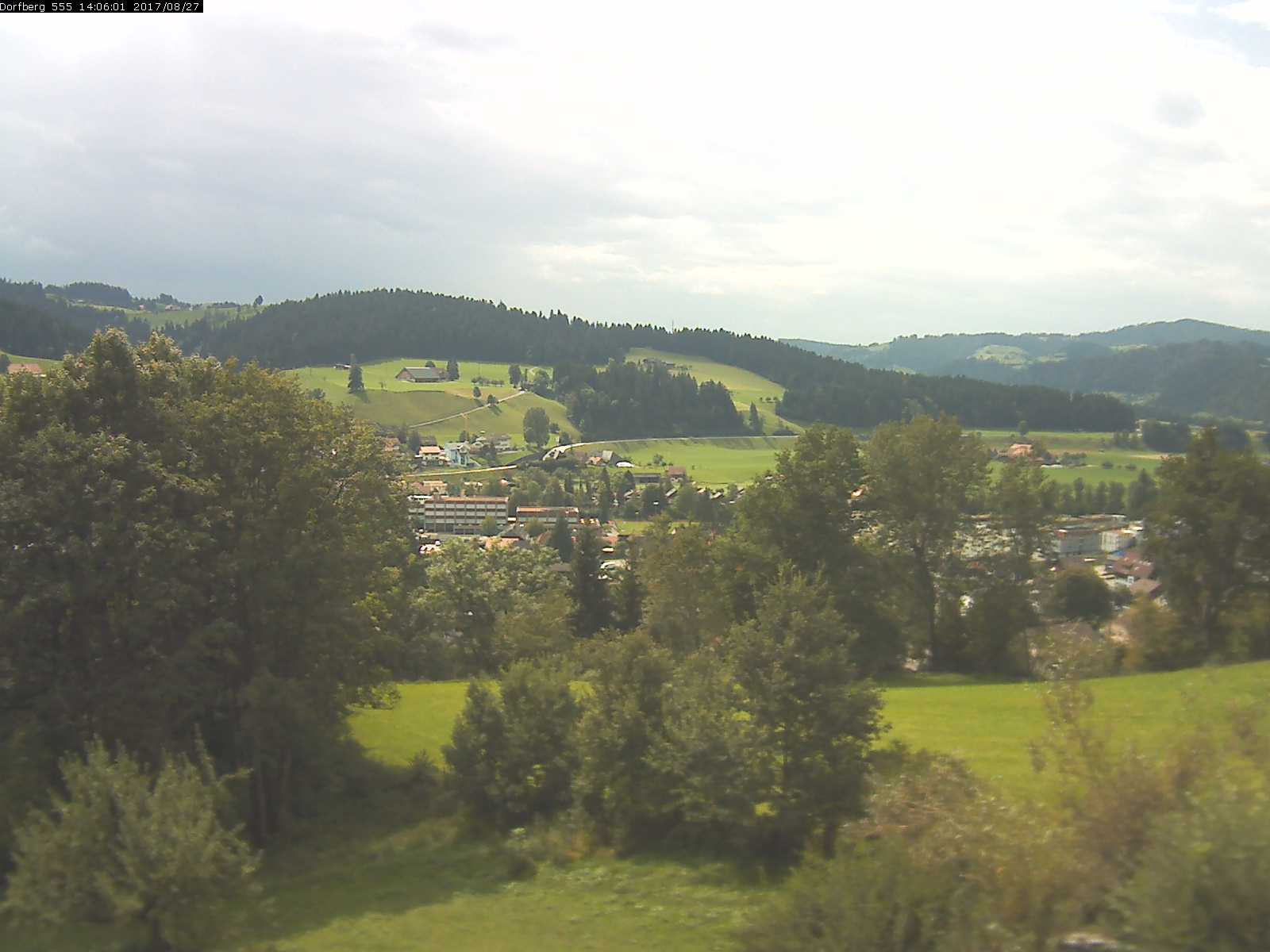 Webcam-Bild: Aussicht vom Dorfberg in Langnau 20170827-140601