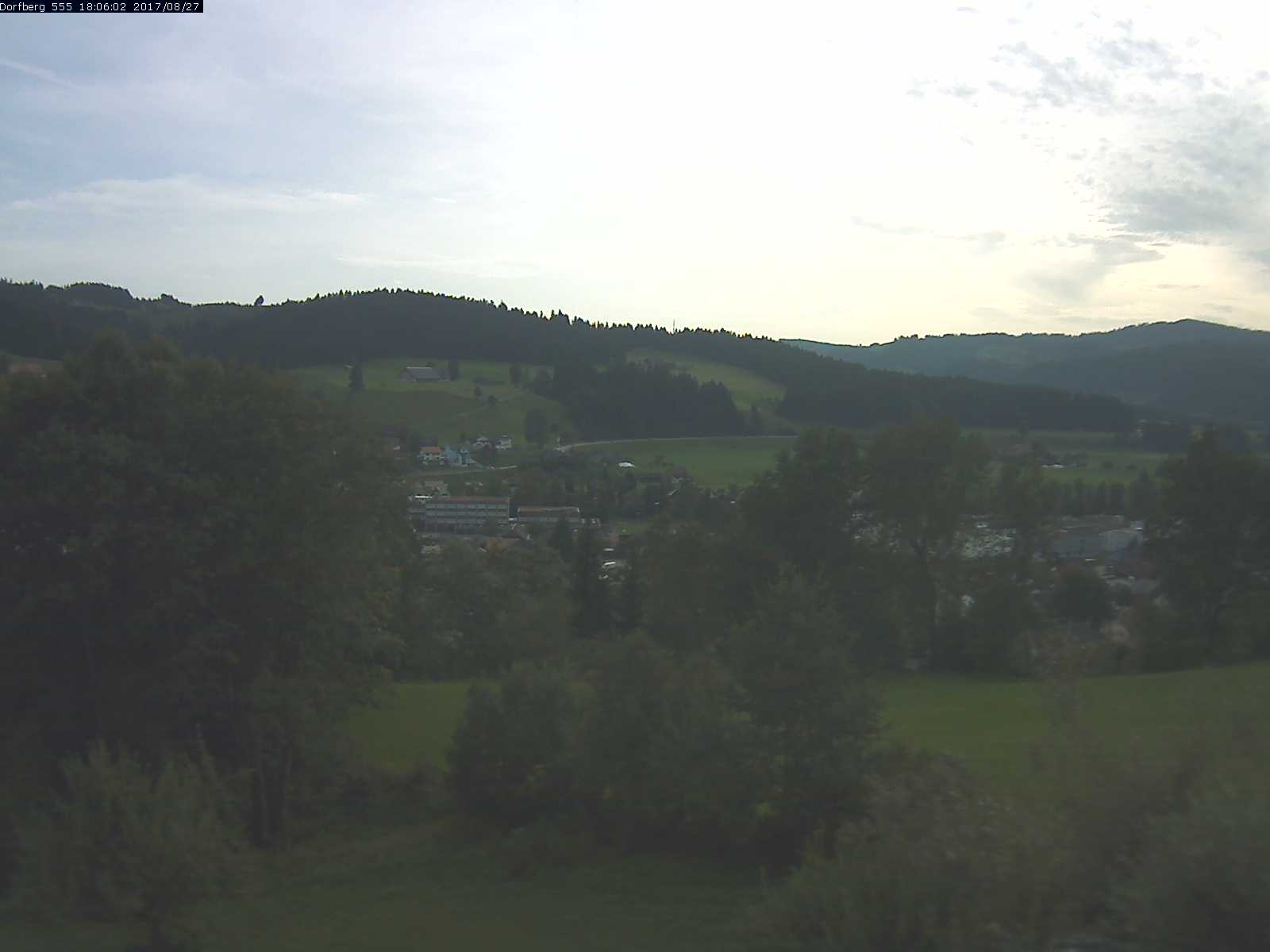 Webcam-Bild: Aussicht vom Dorfberg in Langnau 20170827-180601