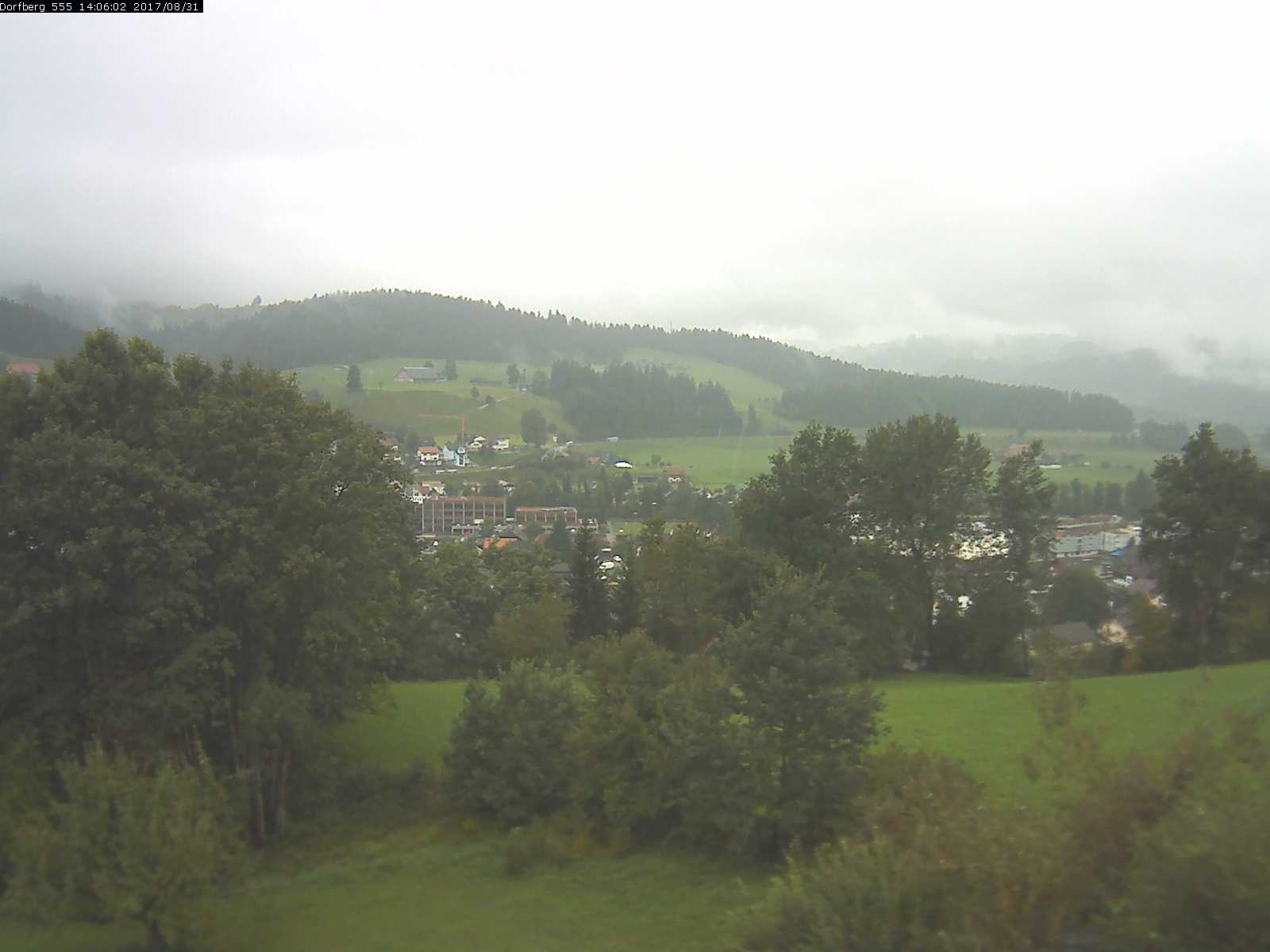 Webcam-Bild: Aussicht vom Dorfberg in Langnau 20170831-140601
