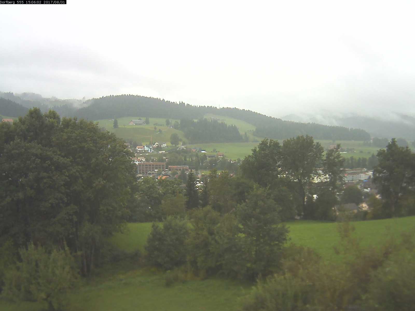Webcam-Bild: Aussicht vom Dorfberg in Langnau 20170831-150601