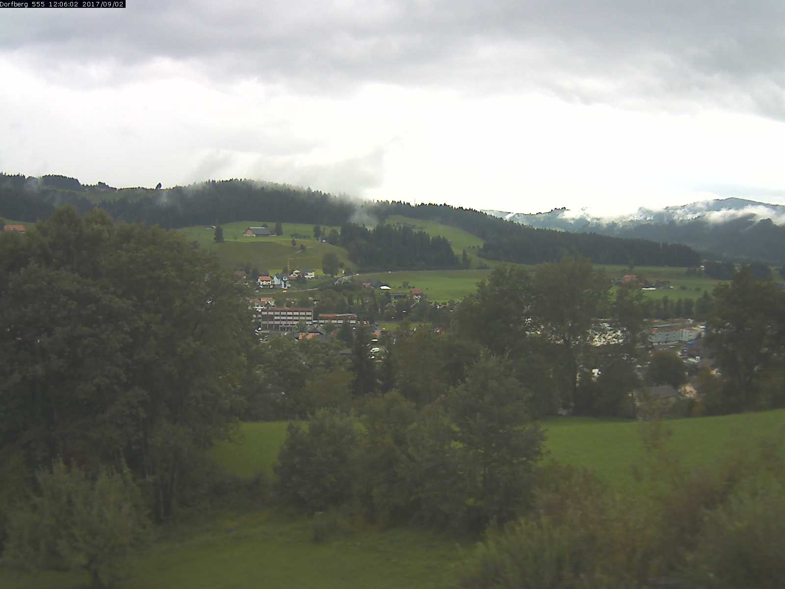 Webcam-Bild: Aussicht vom Dorfberg in Langnau 20170902-120601