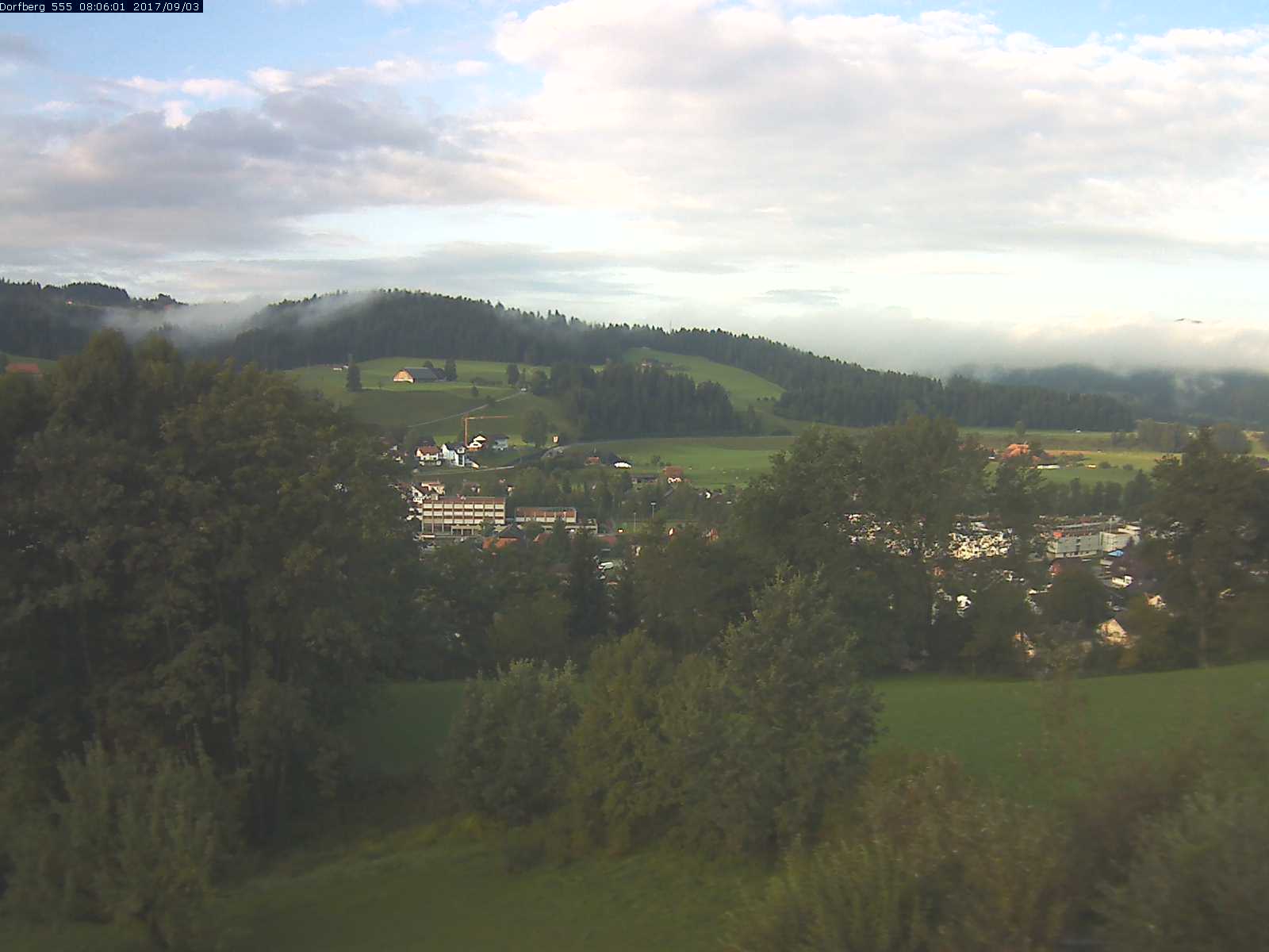 Webcam-Bild: Aussicht vom Dorfberg in Langnau 20170903-080601