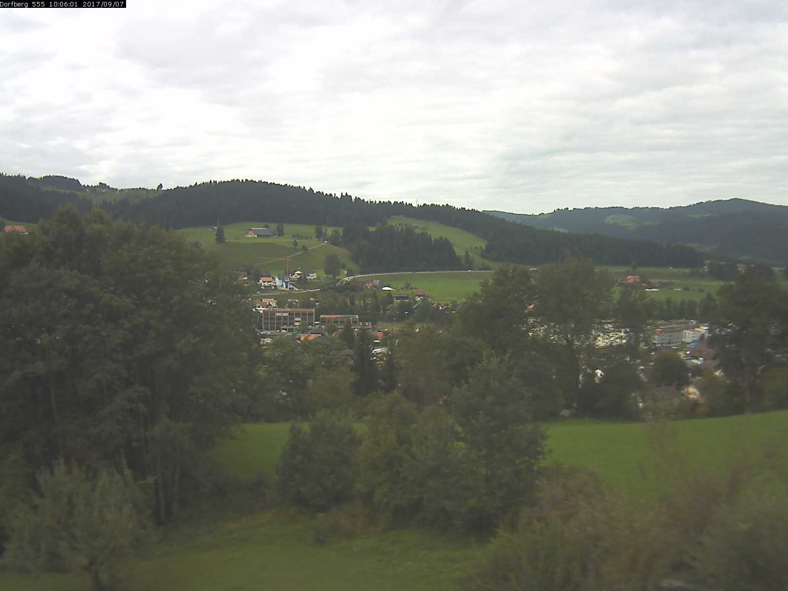Webcam-Bild: Aussicht vom Dorfberg in Langnau 20170907-100601