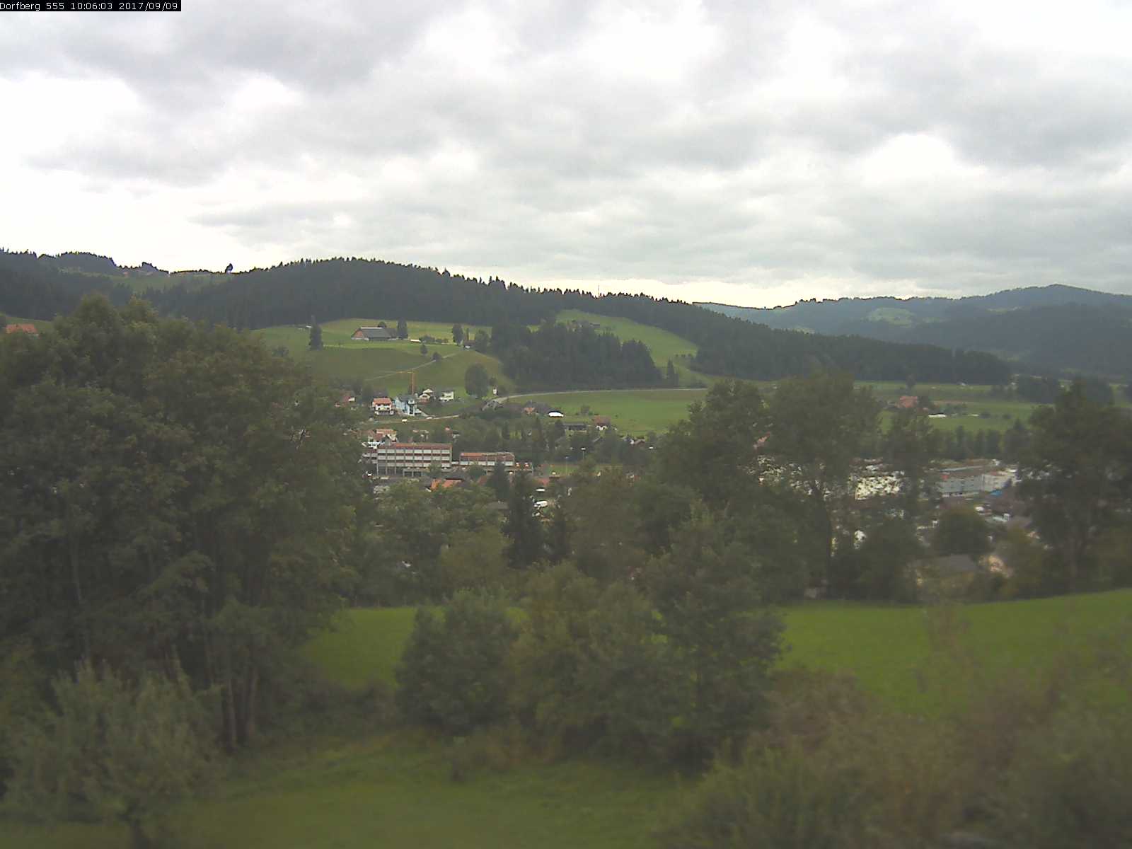 Webcam-Bild: Aussicht vom Dorfberg in Langnau 20170909-100601