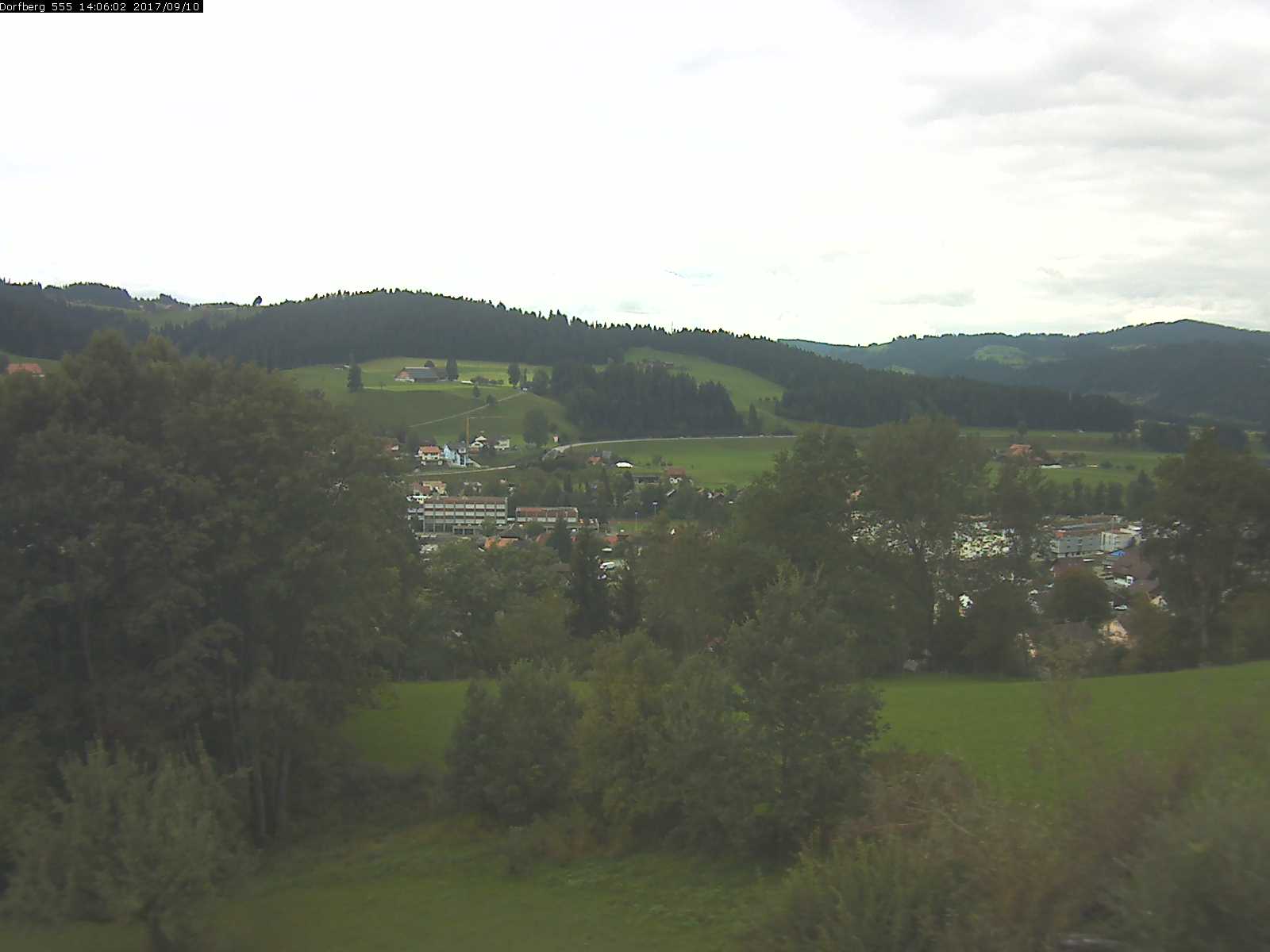 Webcam-Bild: Aussicht vom Dorfberg in Langnau 20170910-140601