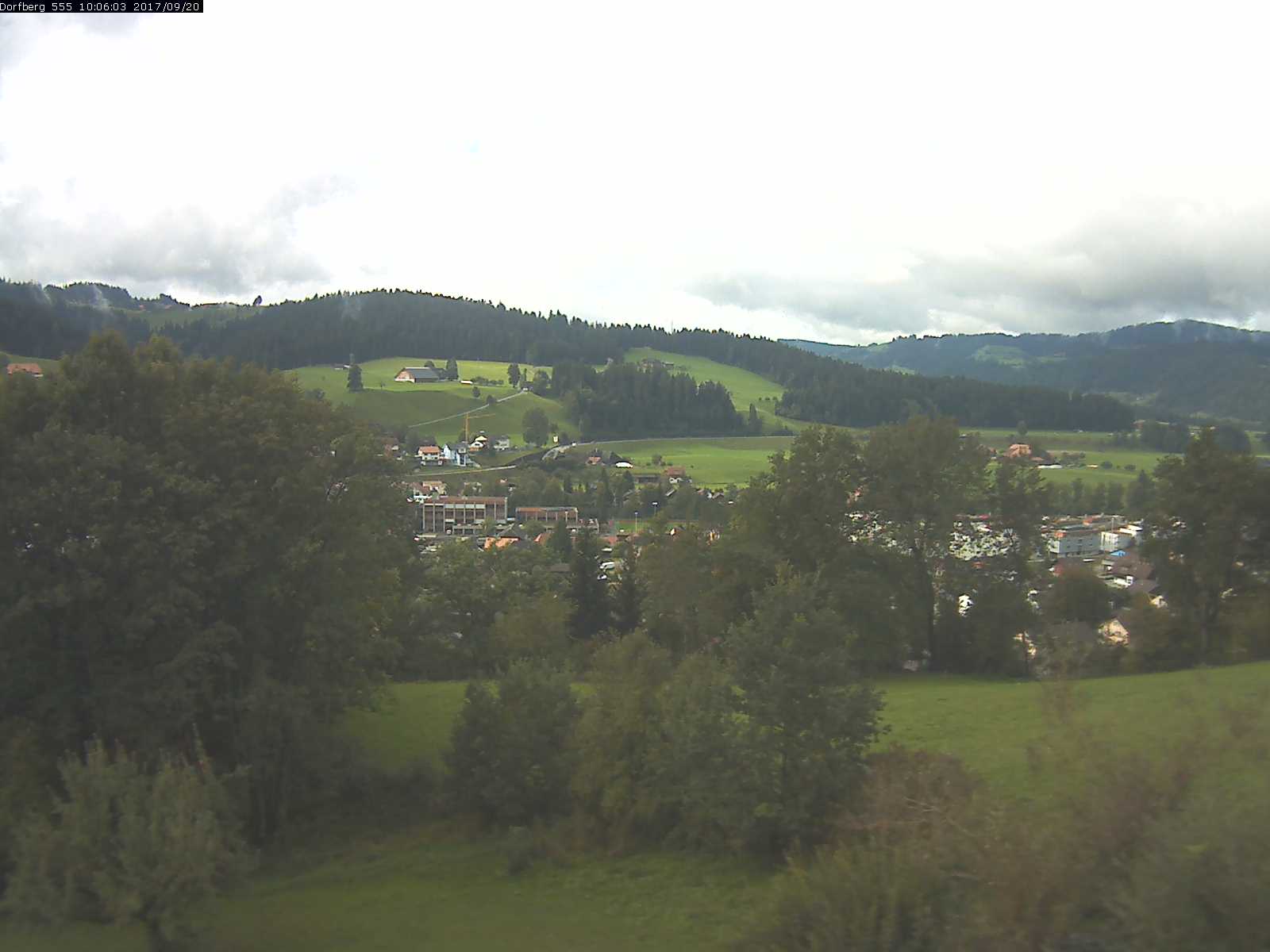 Webcam-Bild: Aussicht vom Dorfberg in Langnau 20170920-100601