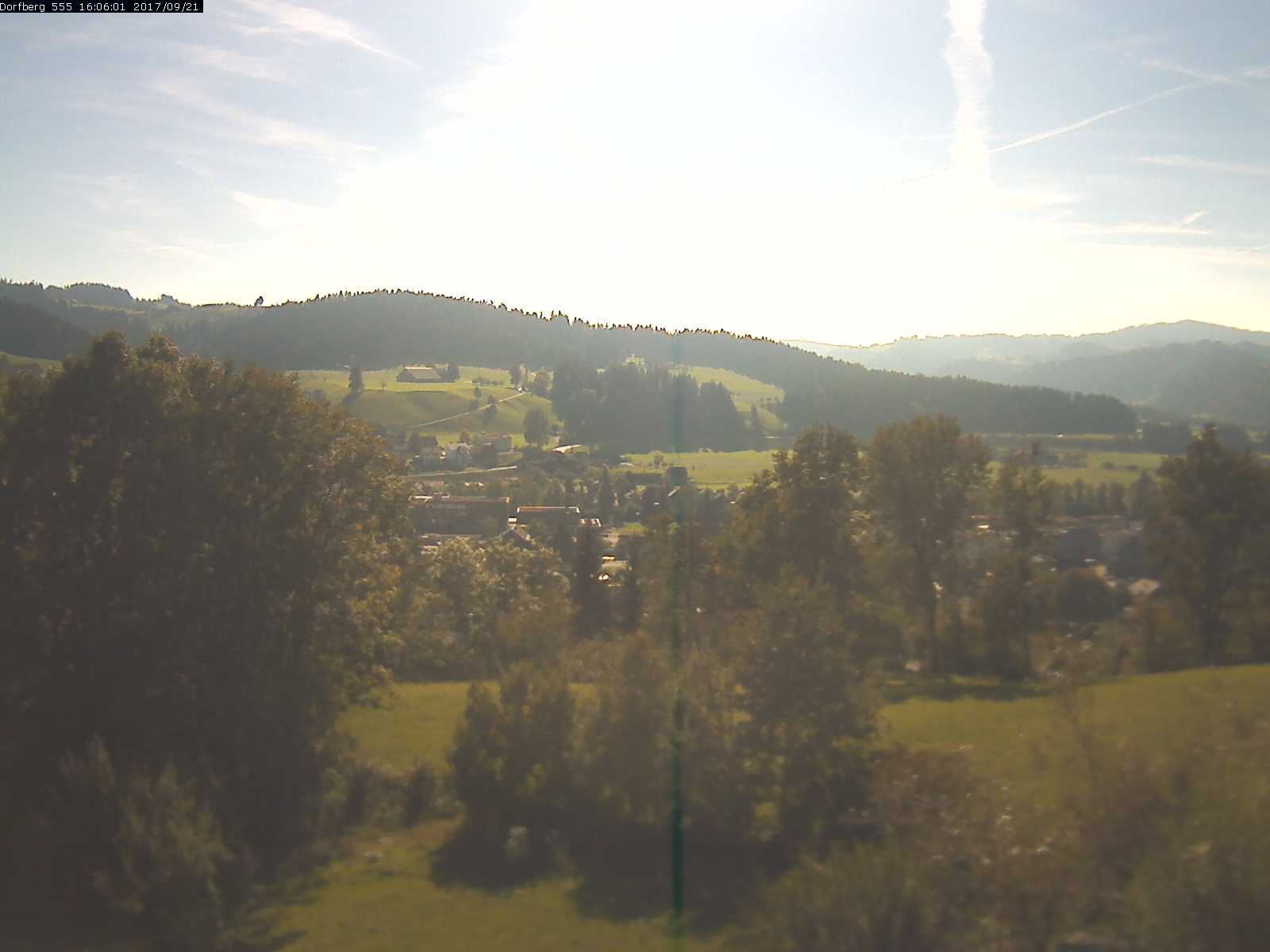 Webcam-Bild: Aussicht vom Dorfberg in Langnau 20170921-160601