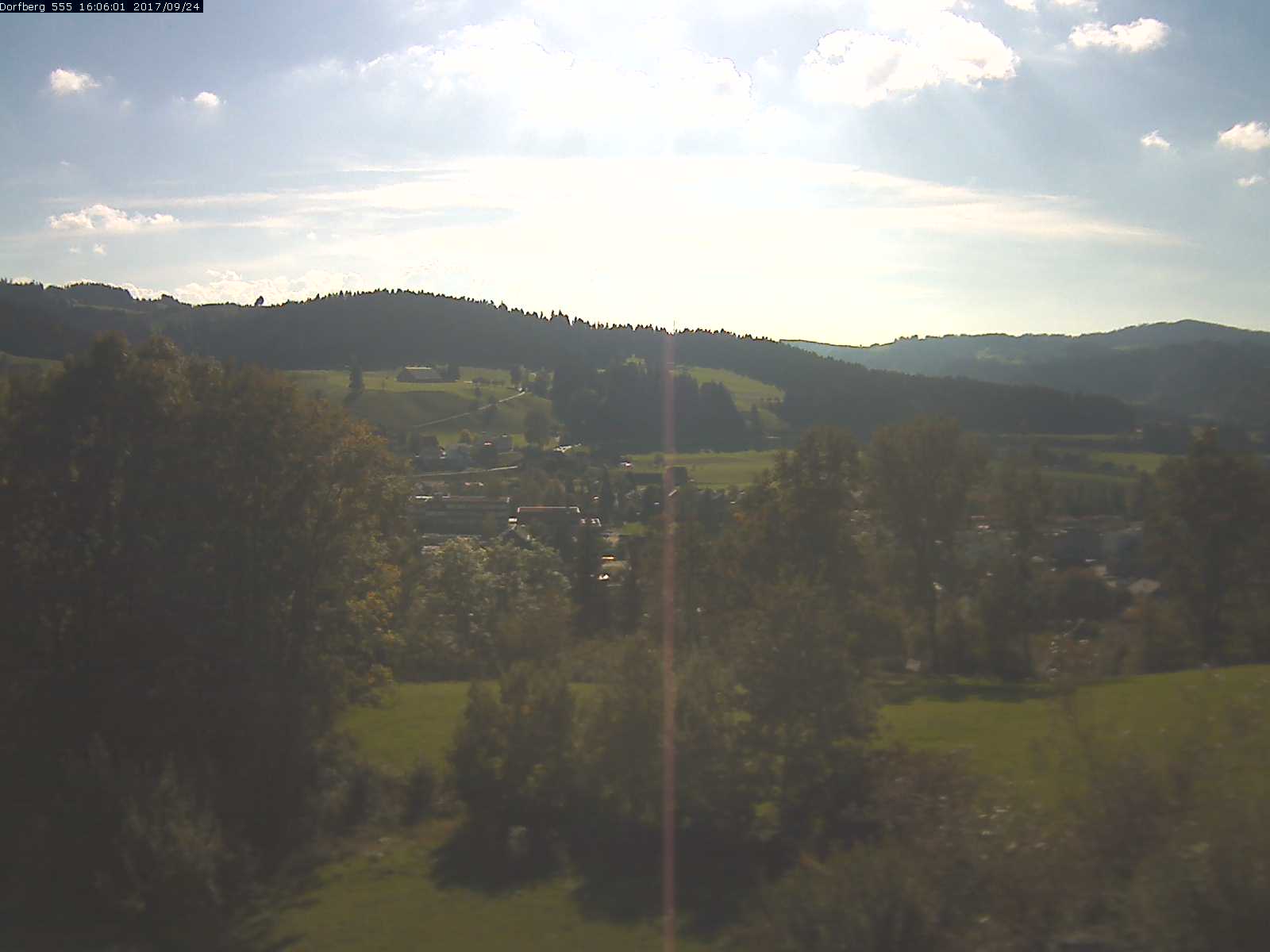 Webcam-Bild: Aussicht vom Dorfberg in Langnau 20170924-160601