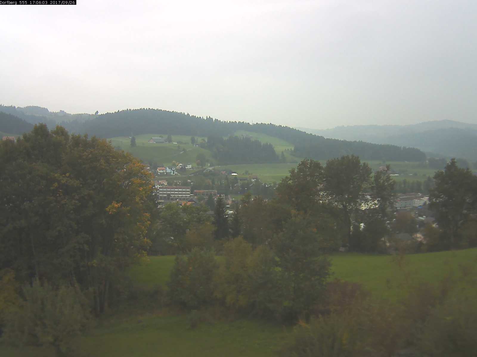 Webcam-Bild: Aussicht vom Dorfberg in Langnau 20170926-170601