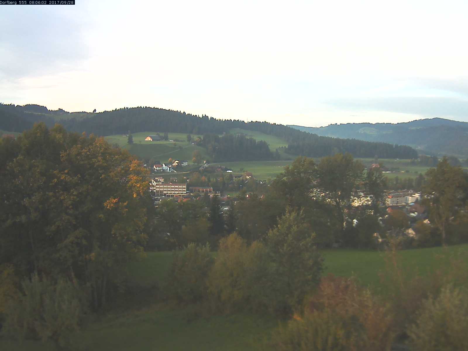 Webcam-Bild: Aussicht vom Dorfberg in Langnau 20170928-080601