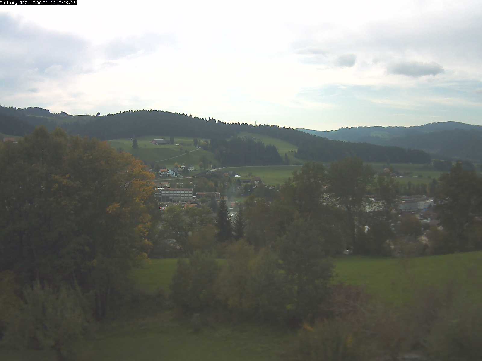 Webcam-Bild: Aussicht vom Dorfberg in Langnau 20170928-150601
