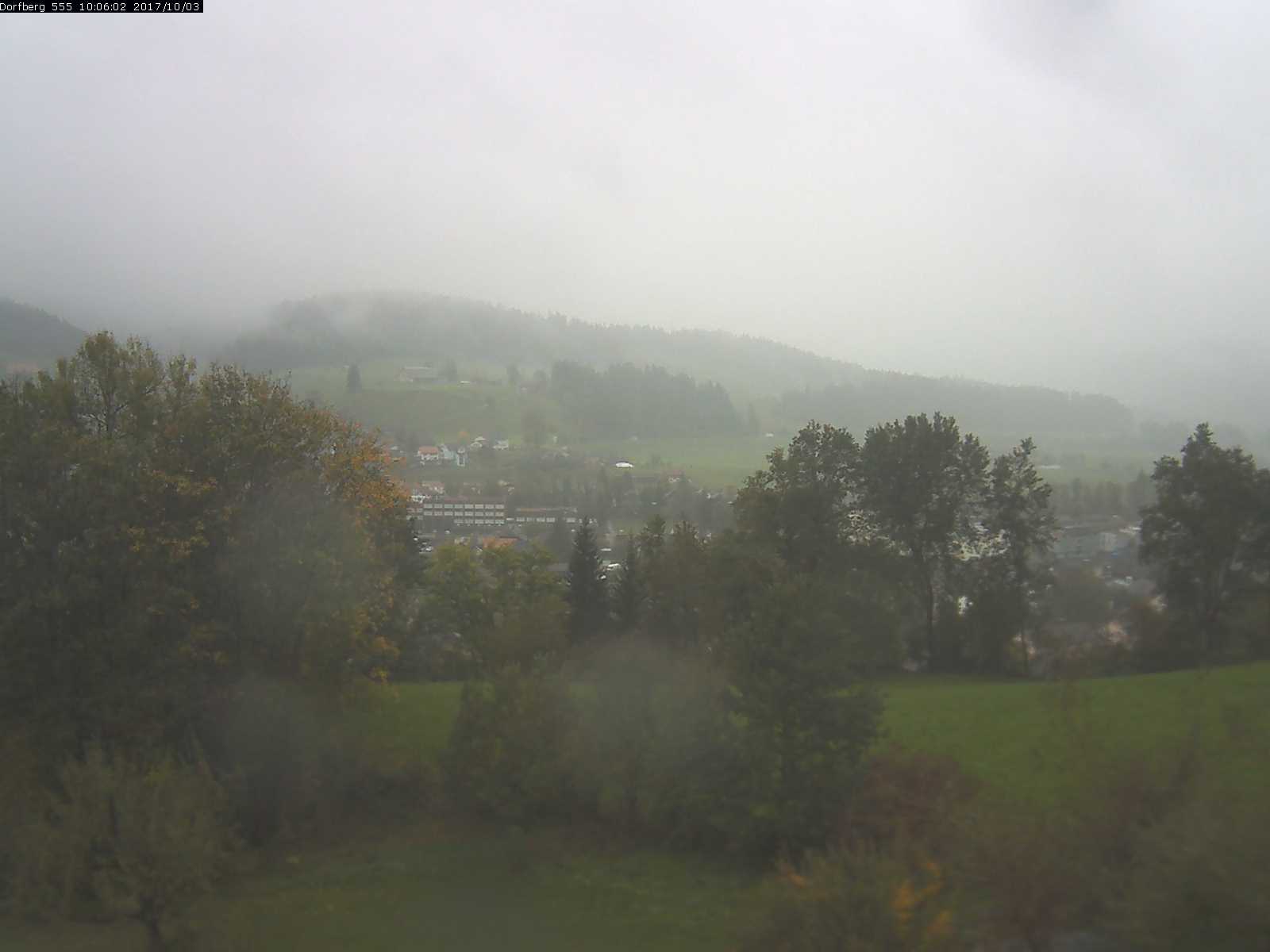 Webcam-Bild: Aussicht vom Dorfberg in Langnau 20171003-100601