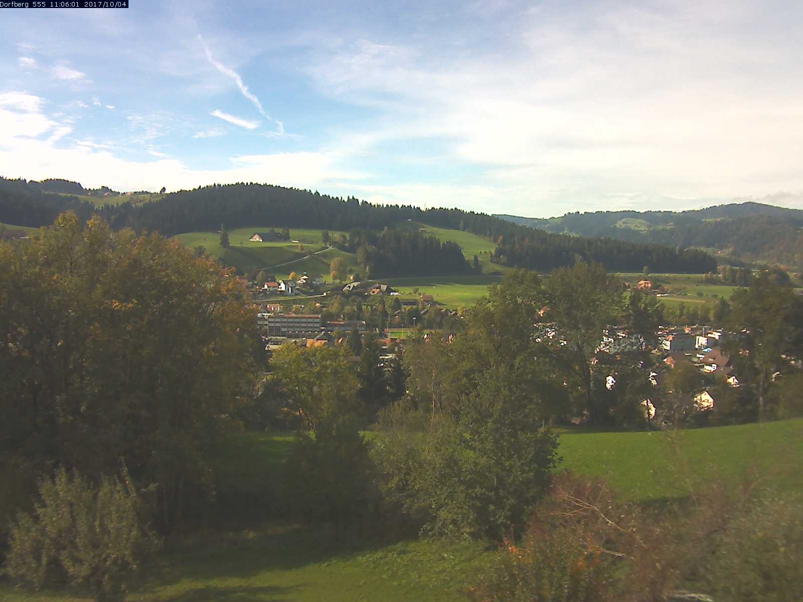 Webcam-Bild: Aussicht vom Dorfberg in Langnau 20171004-110601