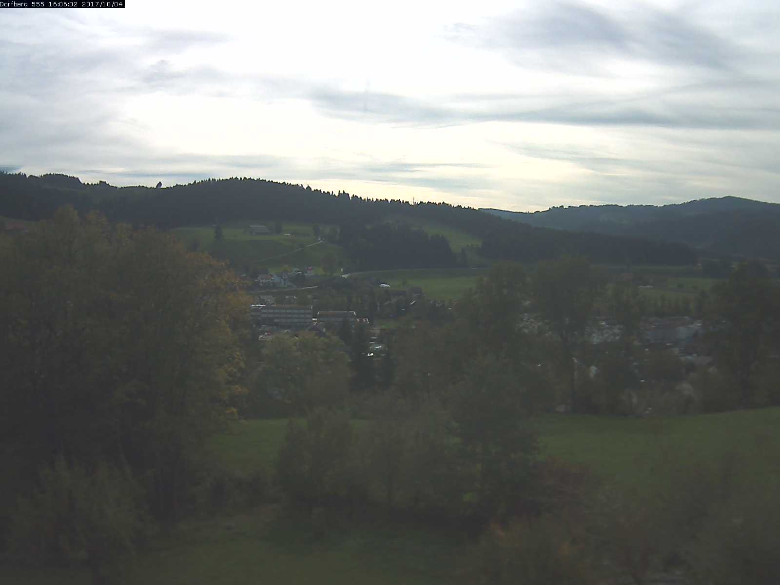 Webcam-Bild: Aussicht vom Dorfberg in Langnau 20171004-160601