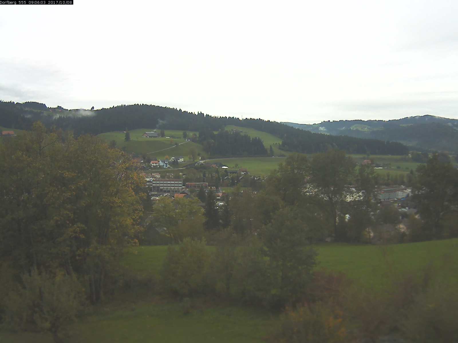 Webcam-Bild: Aussicht vom Dorfberg in Langnau 20171008-090601