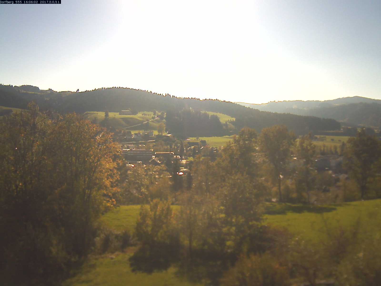 Webcam-Bild: Aussicht vom Dorfberg in Langnau 20171011-160601