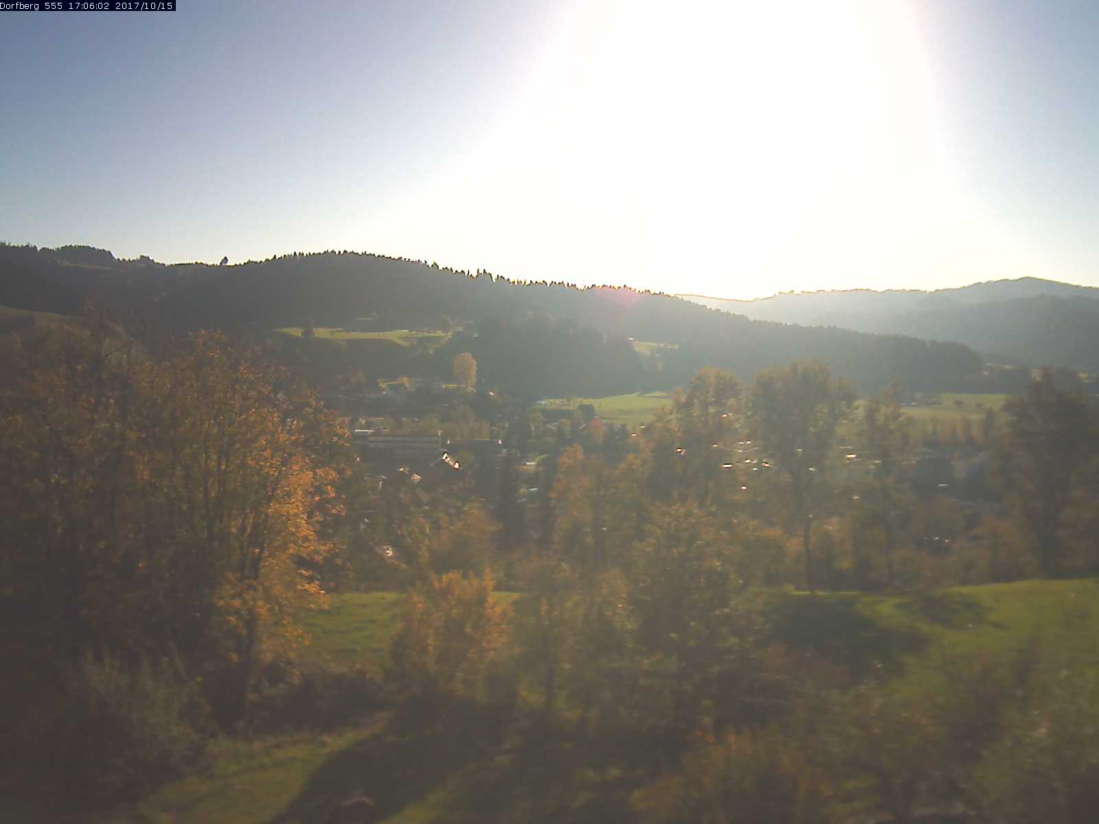 Webcam-Bild: Aussicht vom Dorfberg in Langnau 20171015-170601