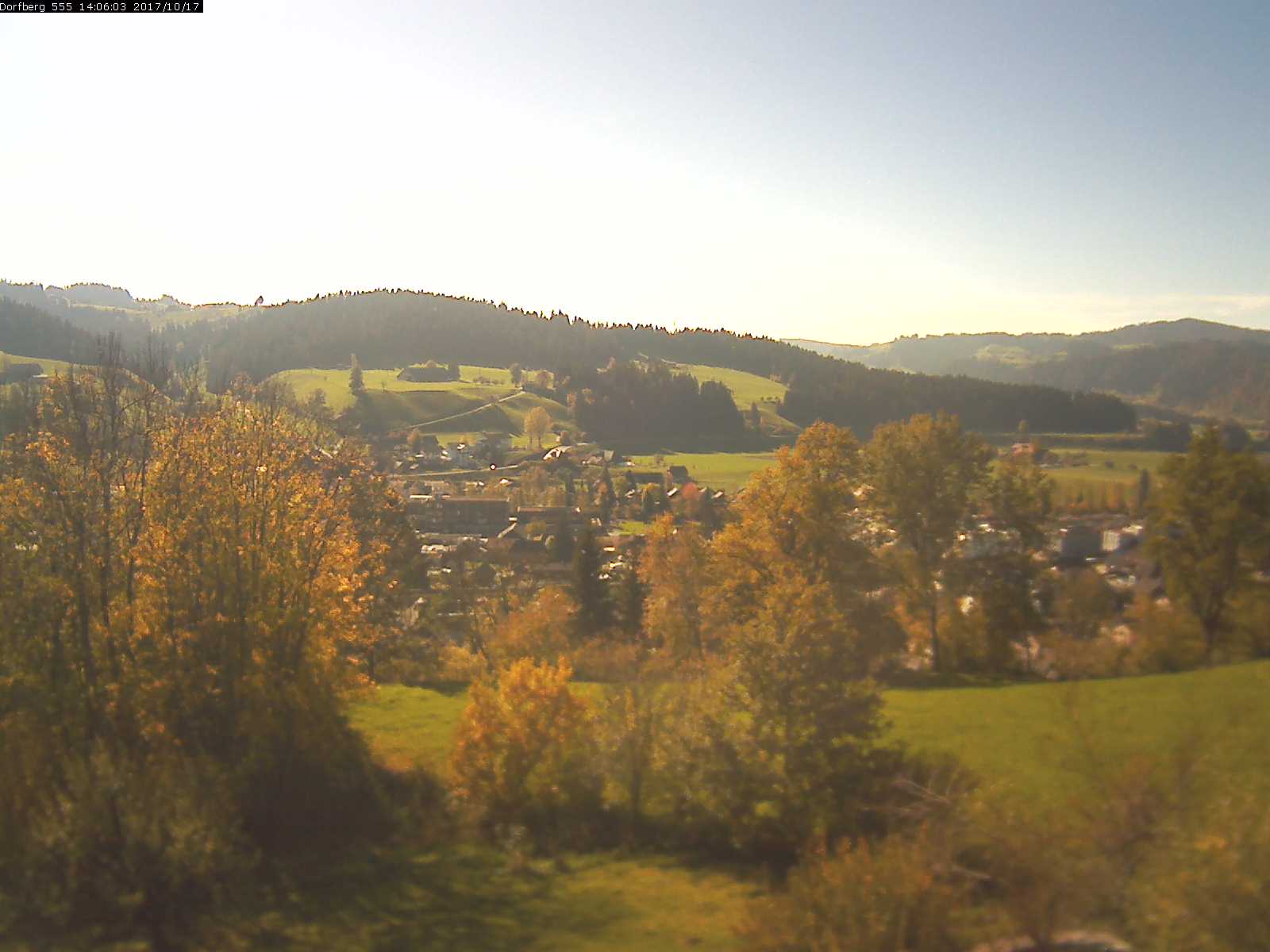 Webcam-Bild: Aussicht vom Dorfberg in Langnau 20171017-140601
