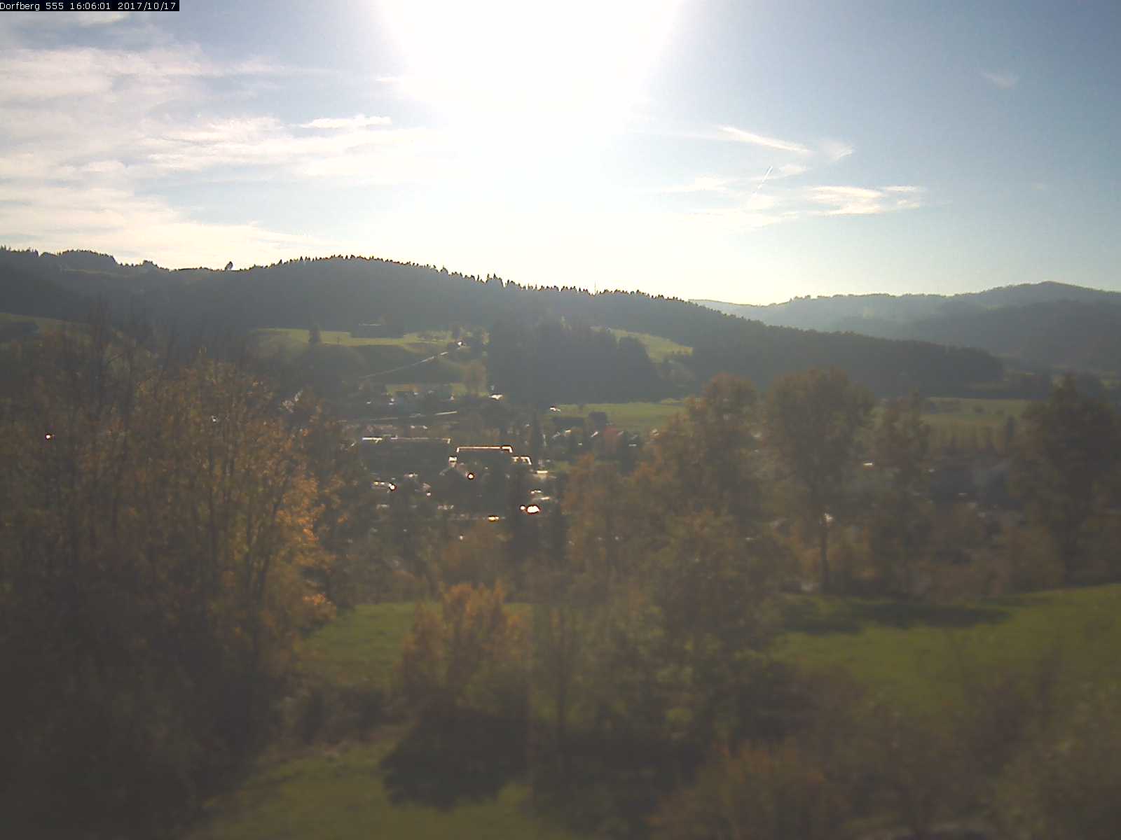 Webcam-Bild: Aussicht vom Dorfberg in Langnau 20171017-160601