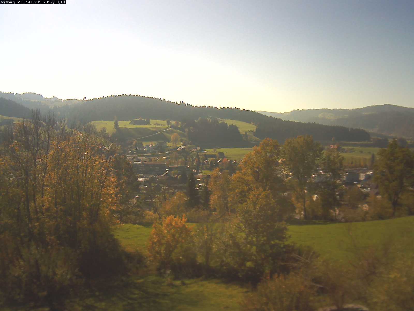 Webcam-Bild: Aussicht vom Dorfberg in Langnau 20171018-140601