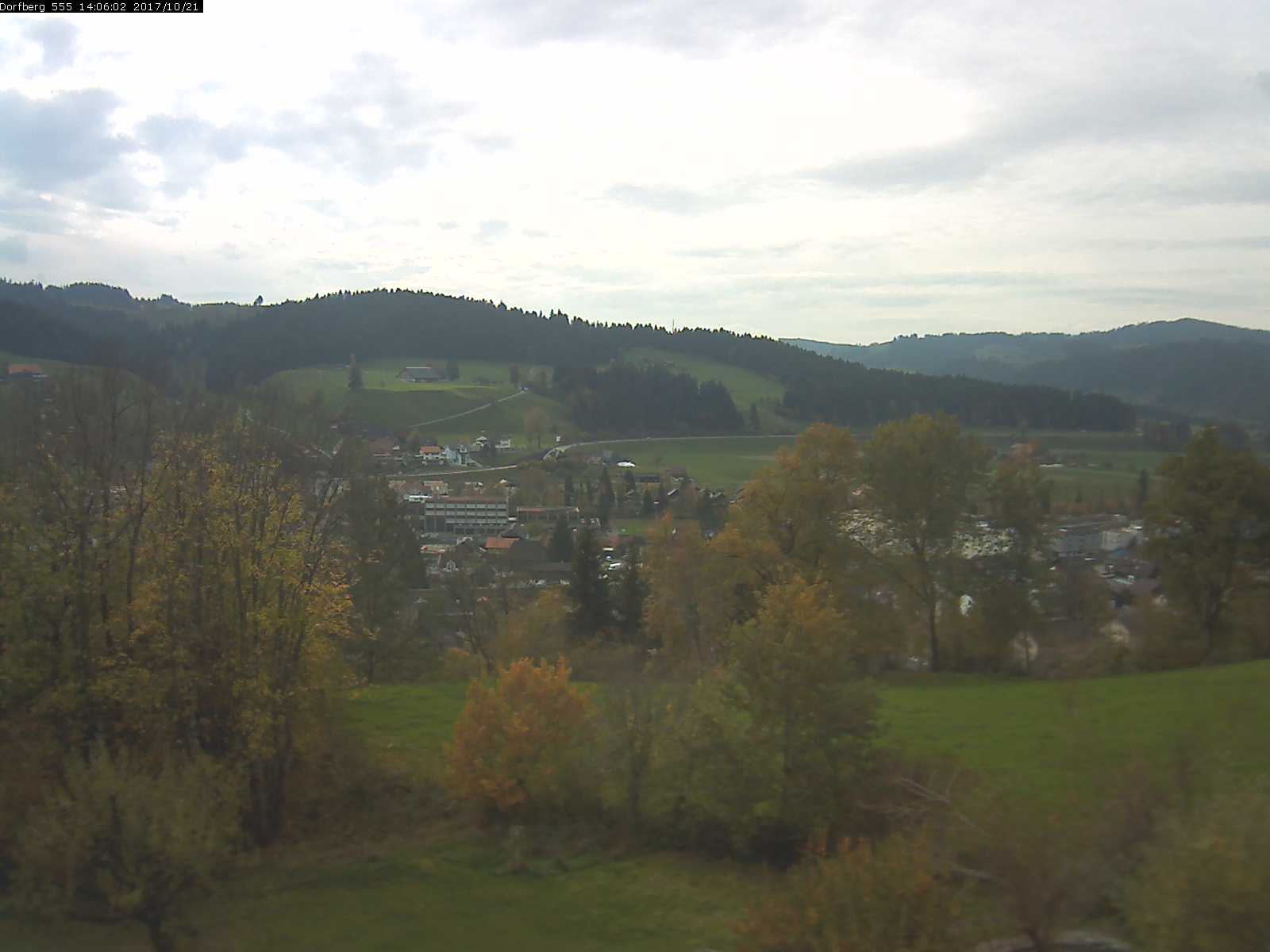 Webcam-Bild: Aussicht vom Dorfberg in Langnau 20171021-140601