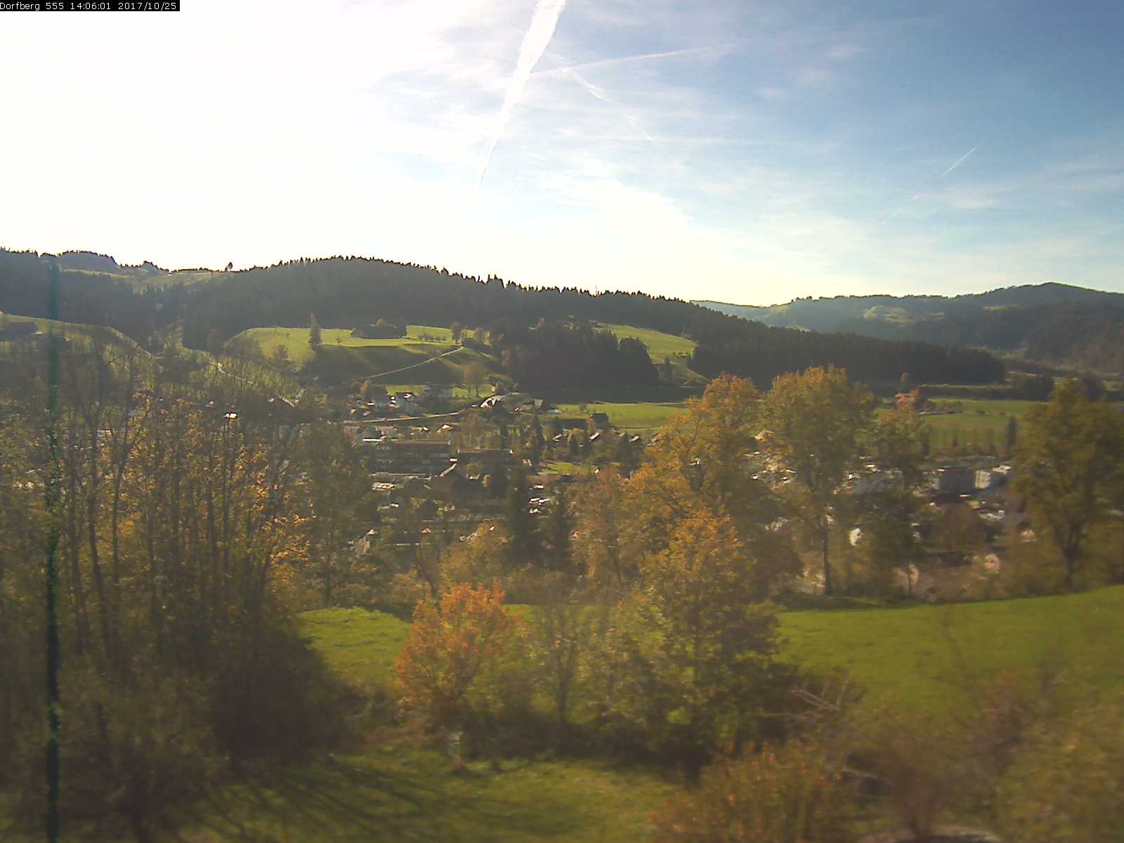 Webcam-Bild: Aussicht vom Dorfberg in Langnau 20171025-140601